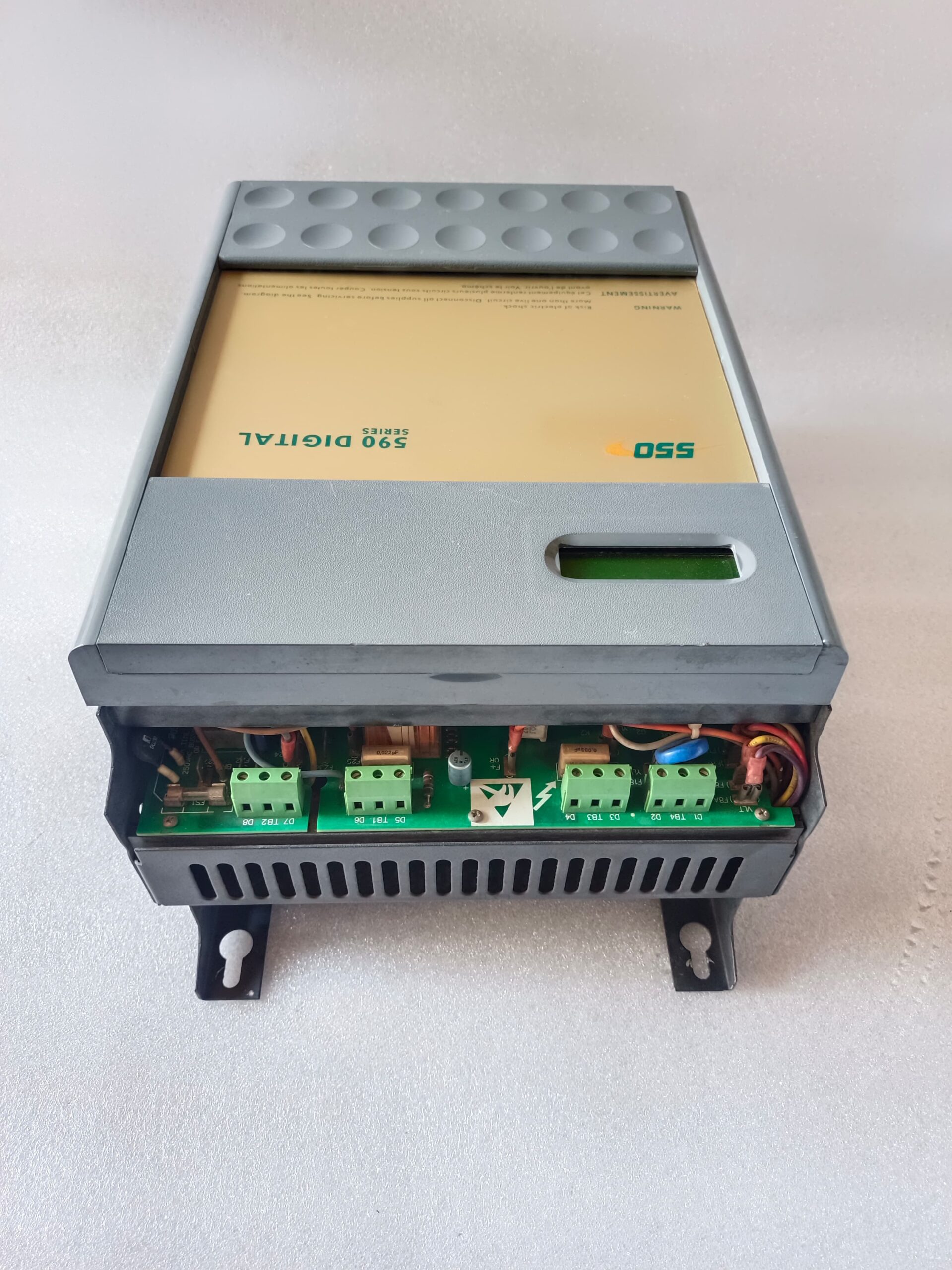 SSD Drives 590 Digital Series 590C/0700/5/3/0/0/0/00 DC Drive | Industrial DC Motor Controller And Digital Converter Drive thumbnail 9