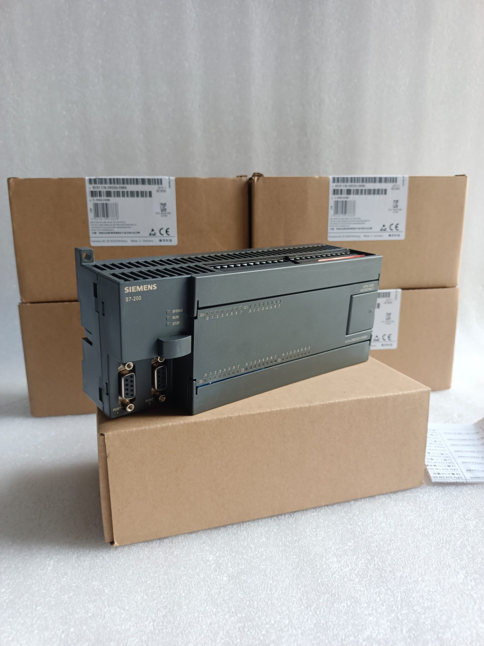 Siemens SIMATIC S7-200 CPU 226 PLC Module 6ES7 216-2BD23-0XB0 | 24DI/16DO Relay | Industrial Automation Controller thumbnail 7