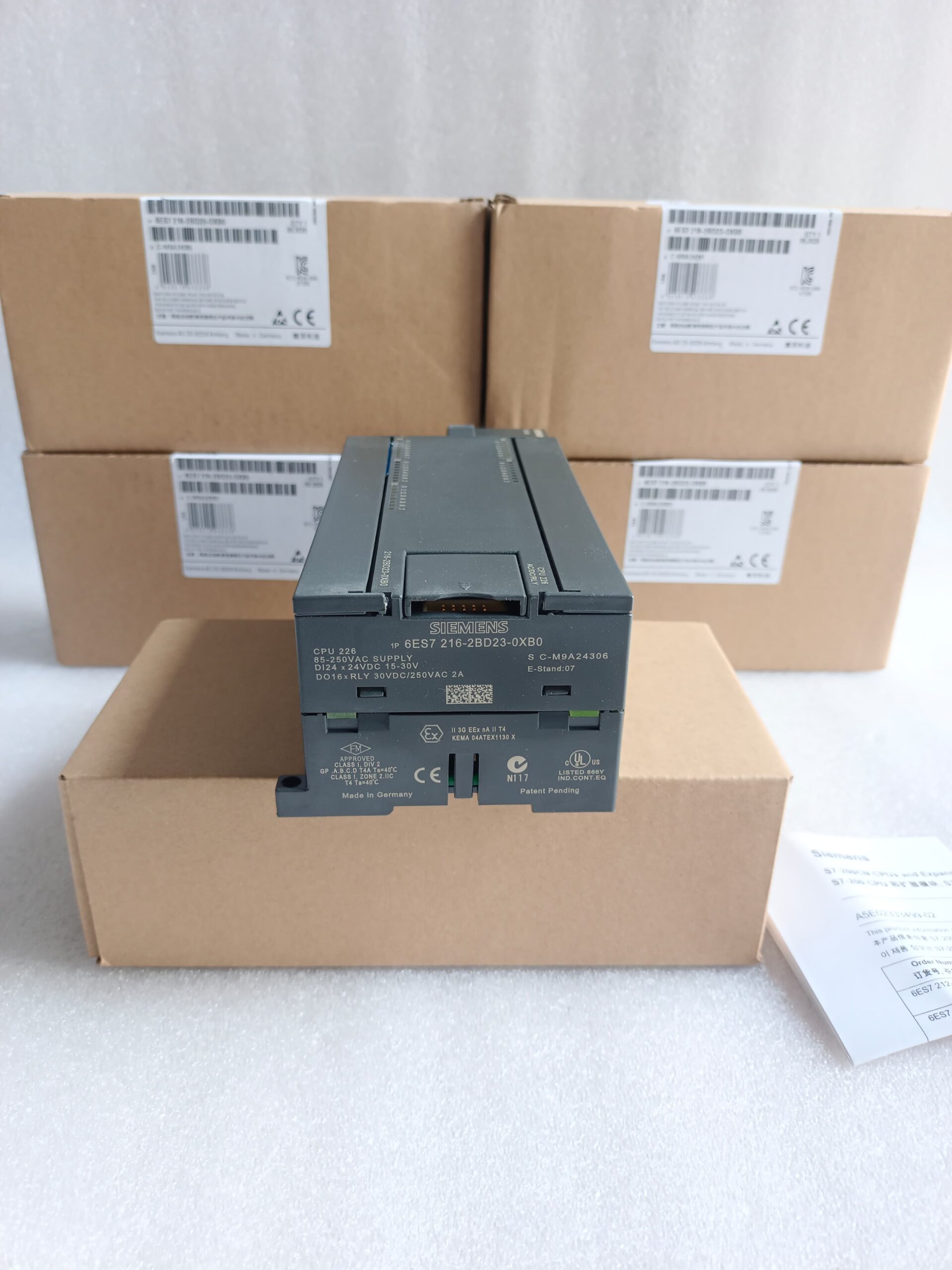 Siemens SIMATIC S7-200 CPU 226 PLC Module 6ES7 216-2BD23-0XB0 | 24DI/16DO Relay | Industrial Automation Controller thumbnail 9