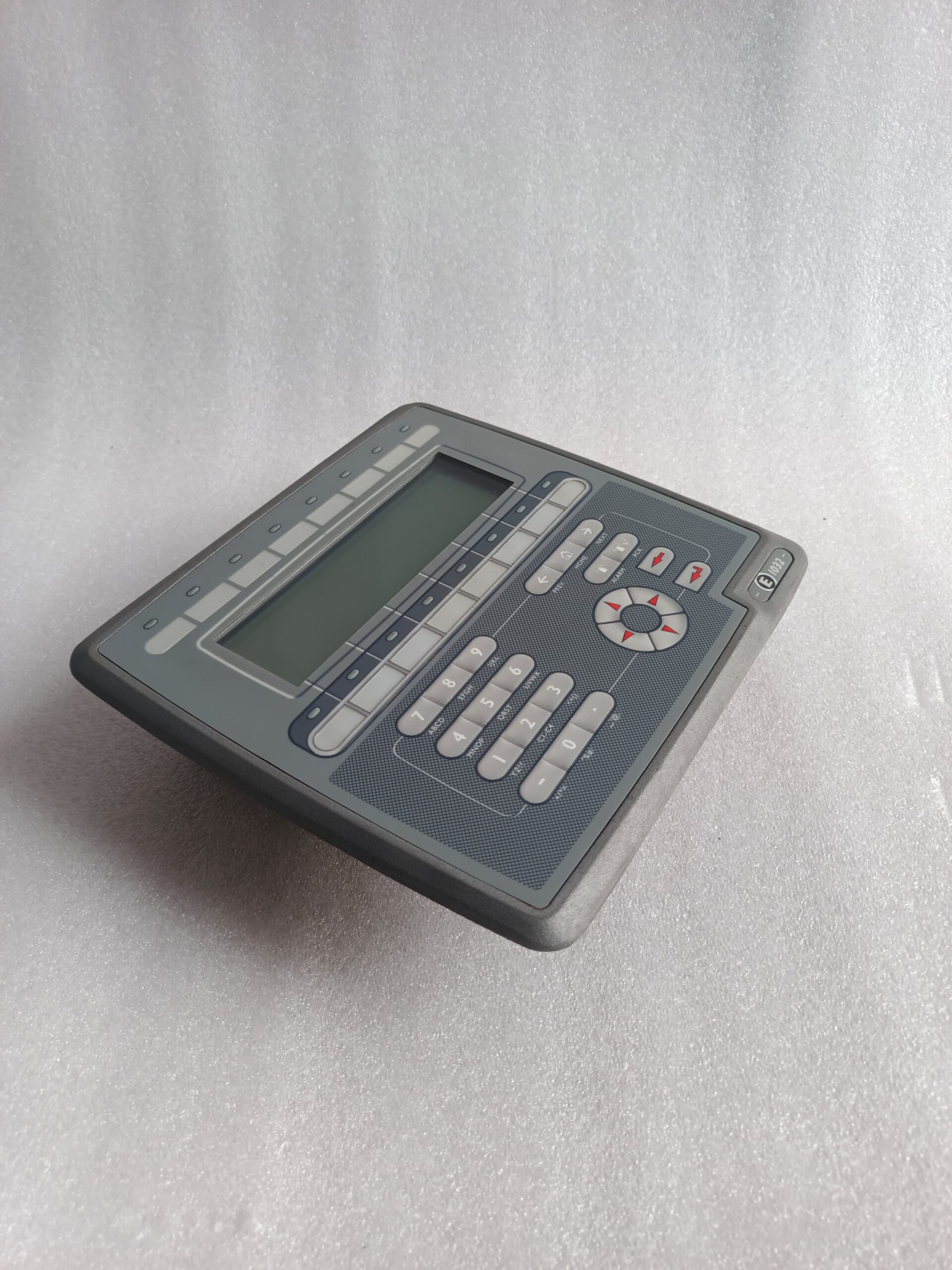 Beijer E1032 06701C Industrial Touch Screen HMI Operator Panel thumbnail 6