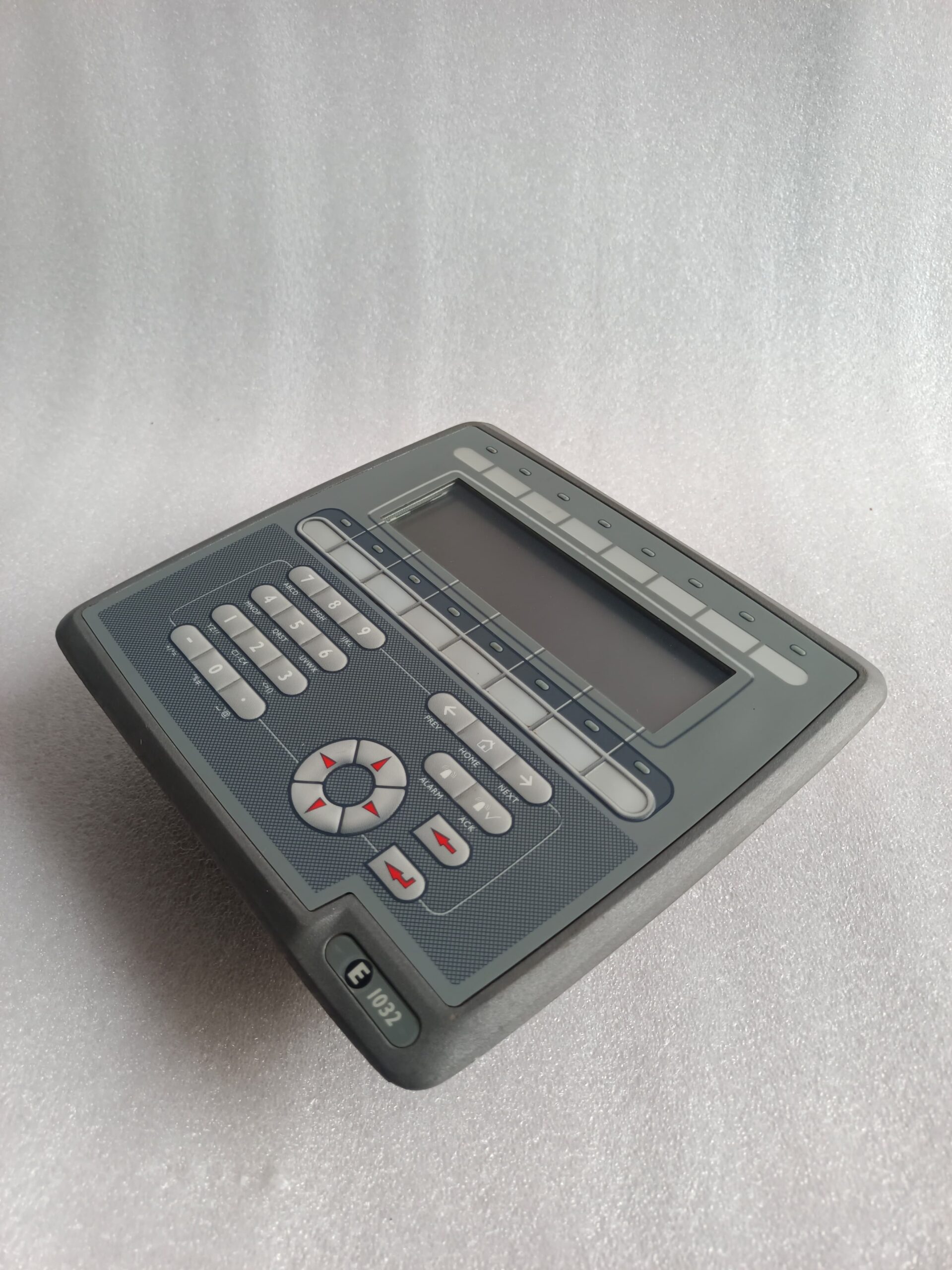 Beijer E1032 06701C Industrial Touch Screen HMI Operator Panel thumbnail 10
