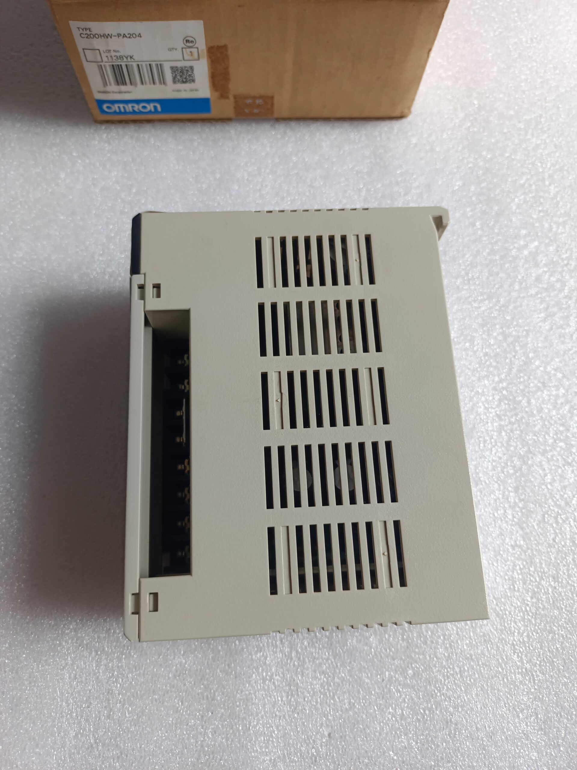 OMRON POWER SUPPLY UNIT PA204 C200HW-PA204 – Industrial PLC Power Supply Unit for Automation Systems thumbnail 5