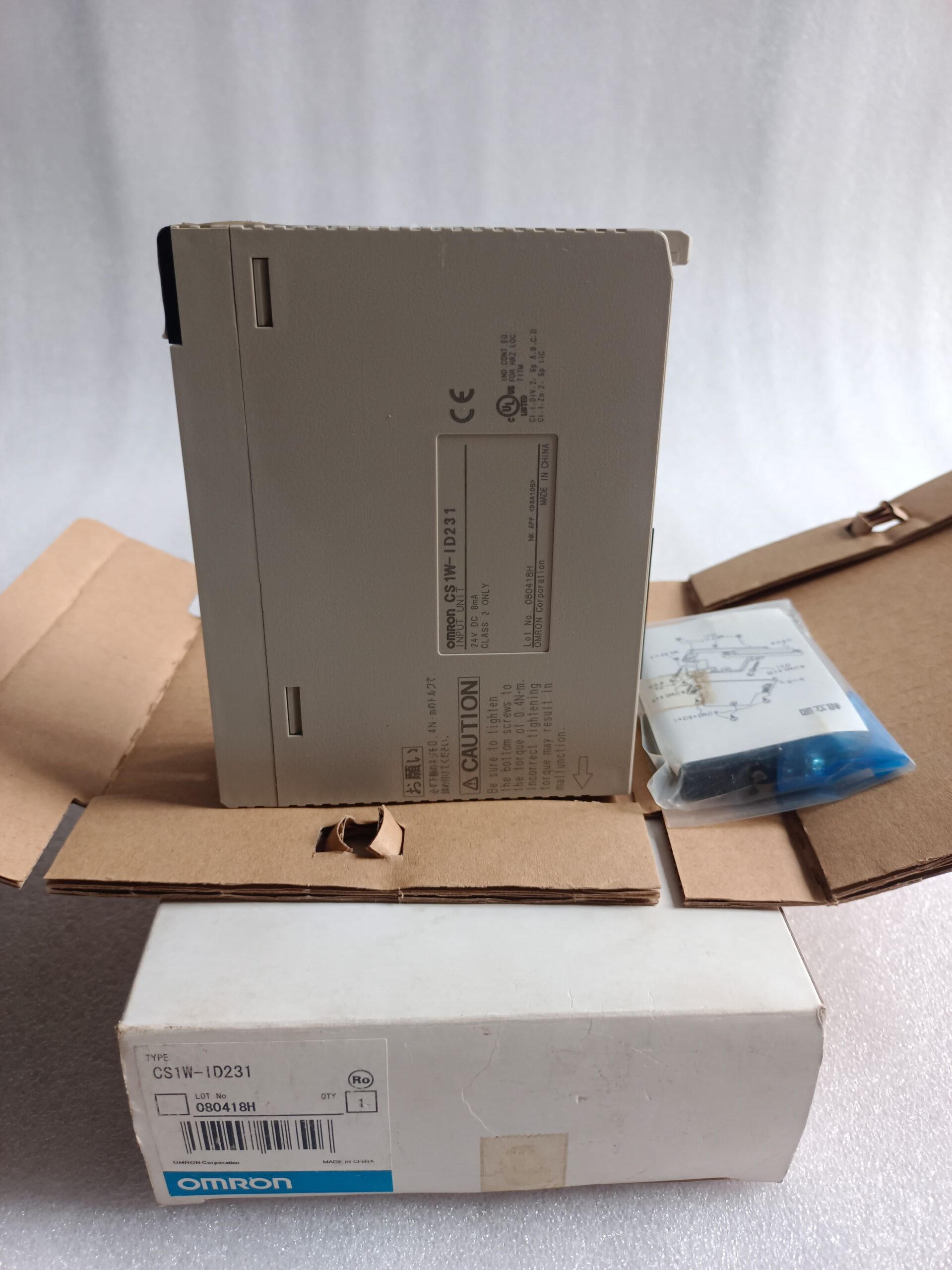 Omron CS1W-ID231 Digital Input Unit, 32-Point 24VDC Sink/Source, CS1 Series PLC I/O Module thumbnail 6