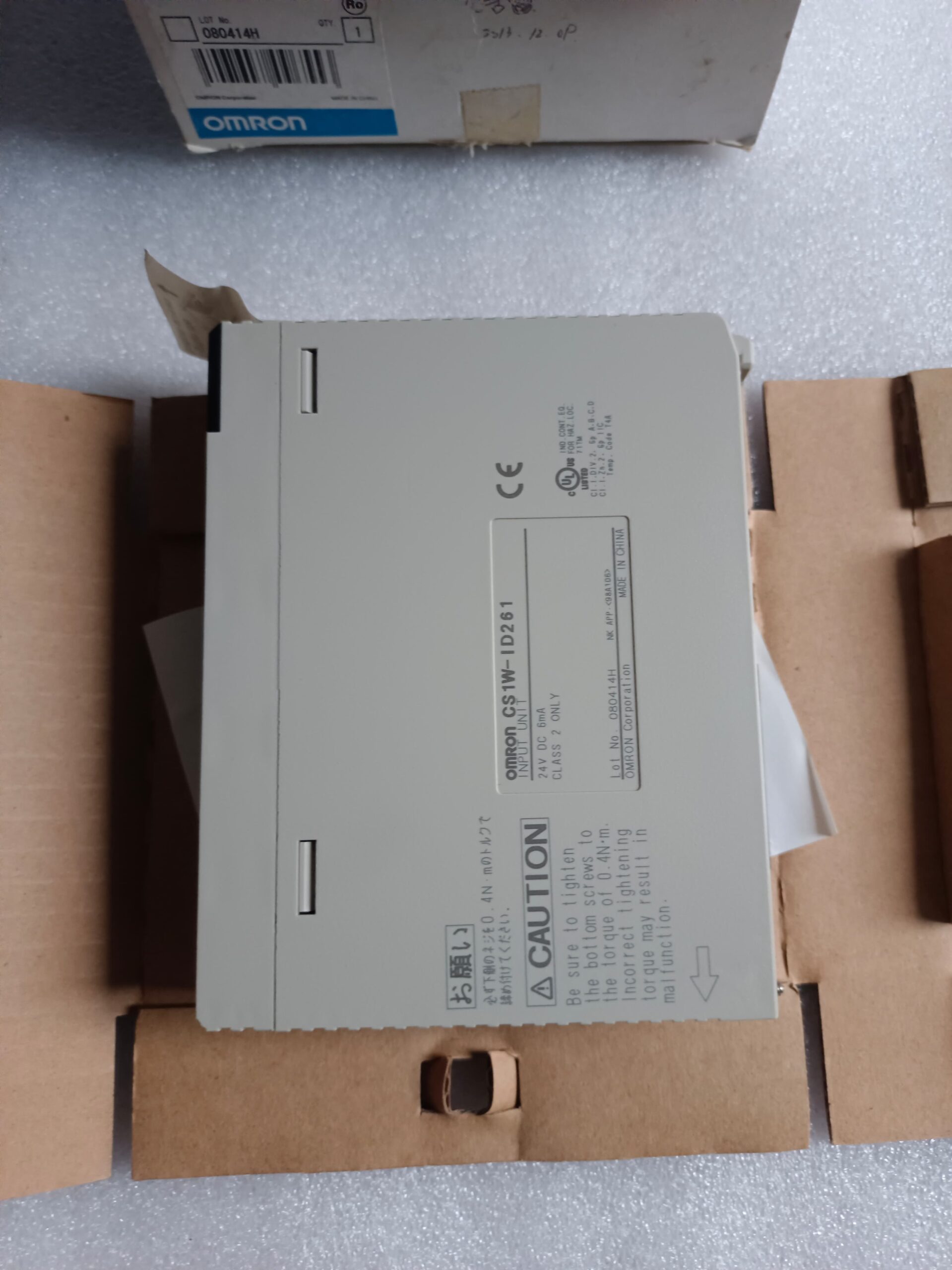 Omron CS1W-ID261 24VDC Digital Input Unit, 64 Points, High-Density Input Module for CS1 PLC Rack thumbnail 6