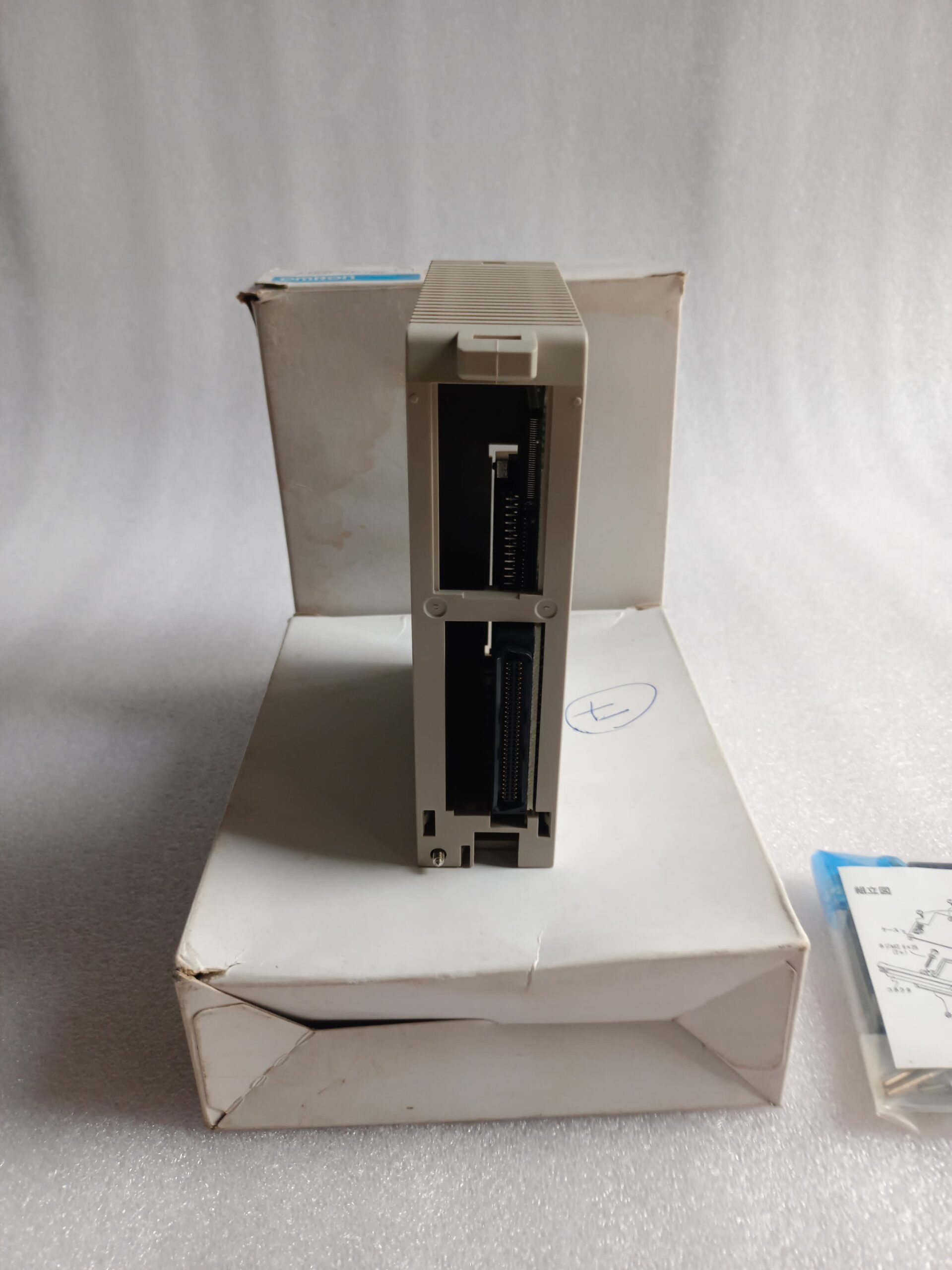 Omron CS1W-OD231 Transistor Output Unit, 32-Point NPN Digital Output Module for CS1 Series PLC thumbnail 2
