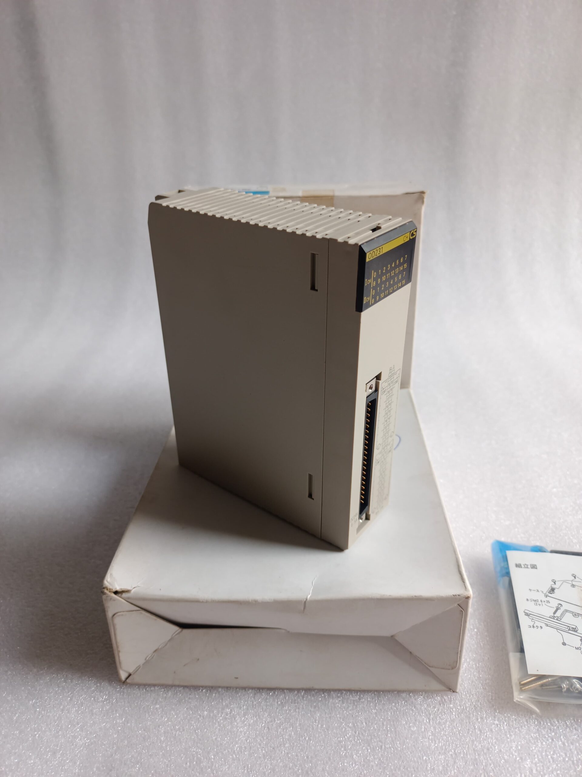 Omron CS1W-OD231 Transistor Output Unit, 32-Point NPN Digital Output Module for CS1 Series PLC thumbnail 3
