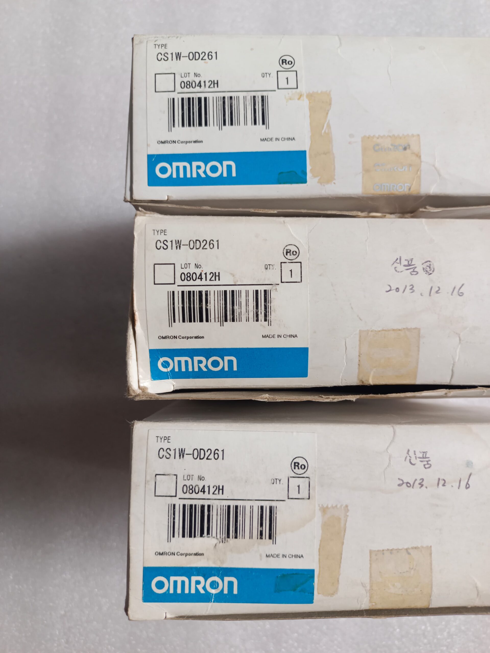 Omron CS1W-OD261 Transistor Output Unit, 32-Point NPN Output Module for CS1 Series PLC thumbnail 4