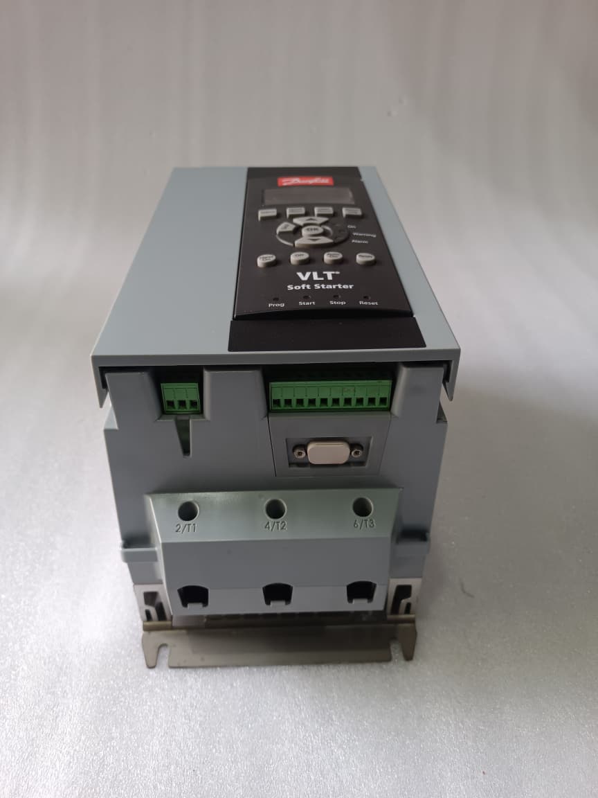 Danfoss VLT® Soft Starter MCD500 MCD5-0053B-T5-G1X-20-CV2 – 35HP Advanced Motor Soft Starter thumbnail 3