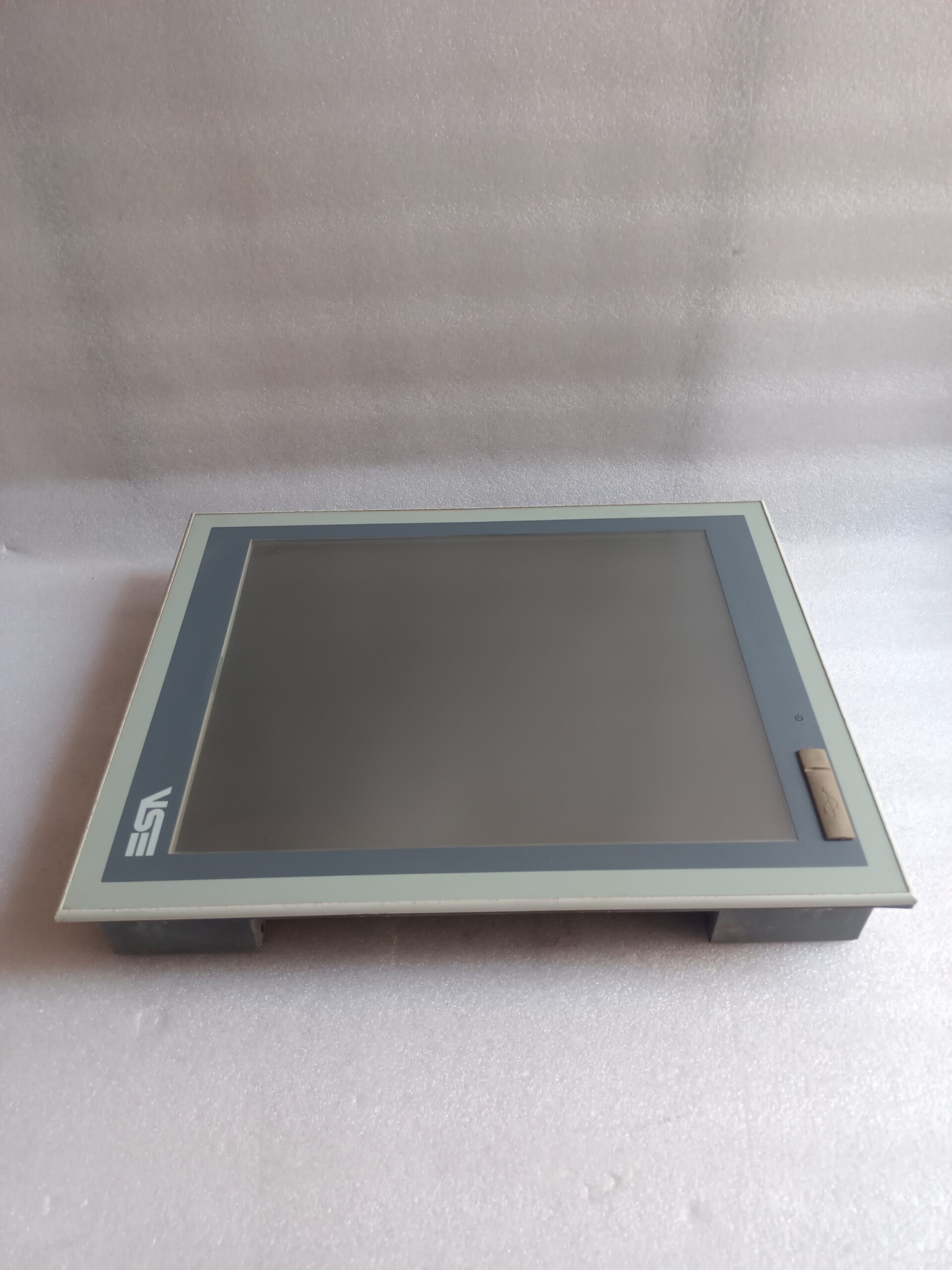 ESA XM717SUT13 Industrial HMI Touch Panel for Machine Automation And Process Control thumbnail 3