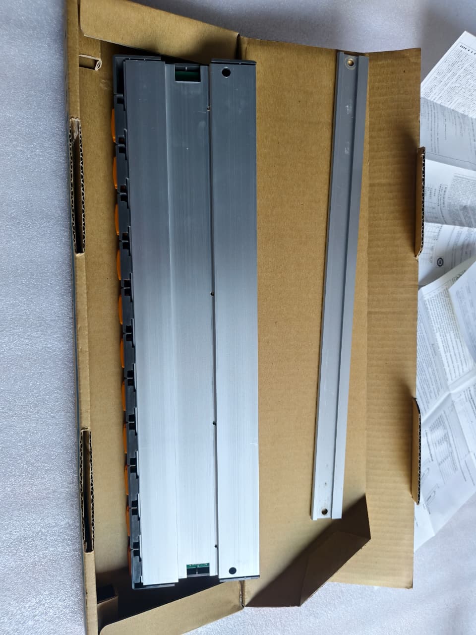 Fuji Electric MICREX-SX NP1BS-11 PLC Base Unit | Industrial Programmable Logic Controller Base Module thumbnail 6