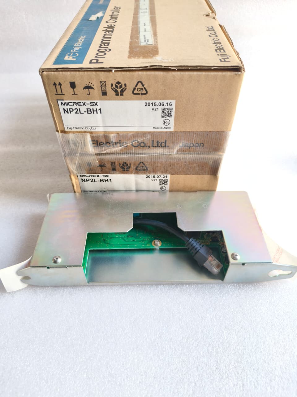 Fuji Electric MICREX-SX NP2L-BH1 SX-BUS Cable Termination Unit | Industrial PLC Bus Interface Module thumbnail 7