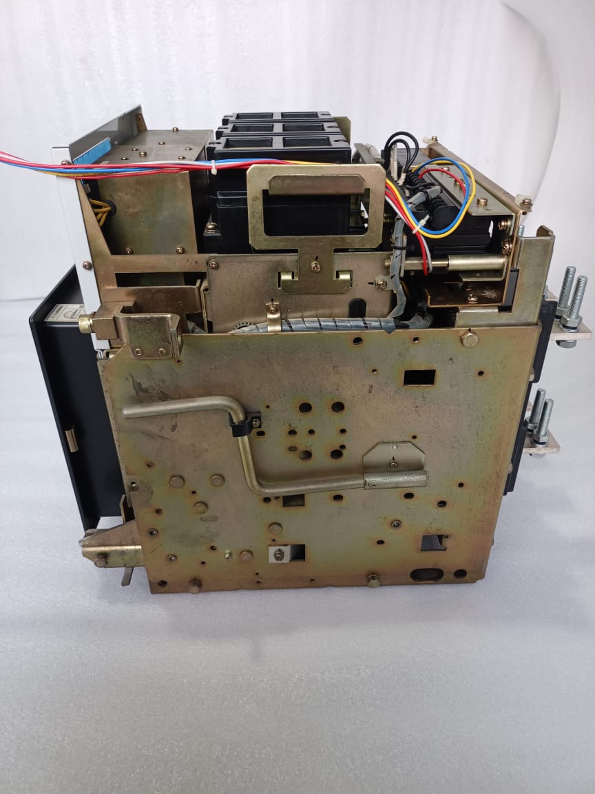 HYUNDAI HAT 06 Air Circuit Breaker (ACB) | Low Voltage Industrial Power Distribution And Protection Solution thumbnail 4