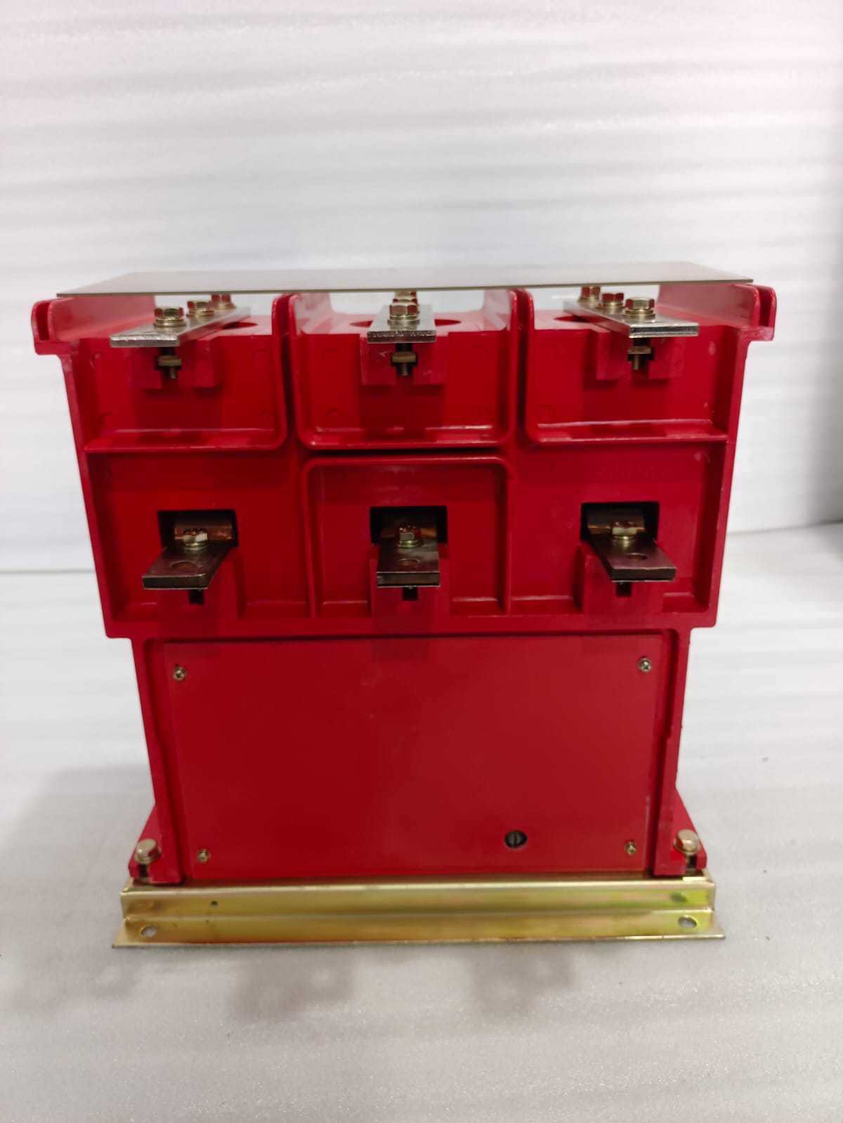 Hyundai HCA-34CF Vacuum Contactor – 400A Medium Voltage Industrial Vacuum Switching Contactor thumbnail 11