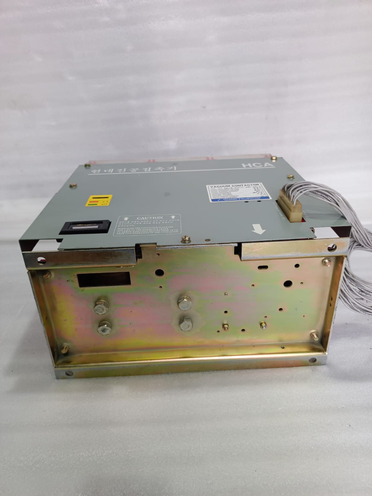 Hyundai HCA-34CF Vacuum Contactor – 400A Medium Voltage Industrial Vacuum Switching Contactor thumbnail 14