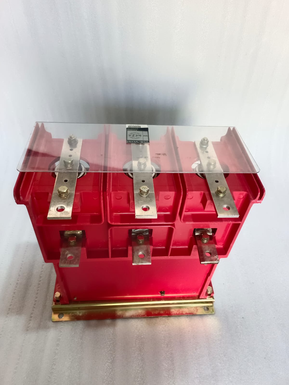 Hyundai HCA34CF Vacuum Contactor – 400A Medium Voltage Industrial Vacuum Contactor thumbnail 12