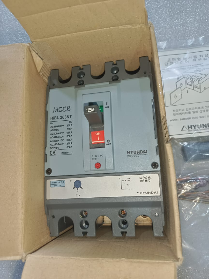 Hyundai HIBL203NT-E MCCB 3 Pole 125A Molded Case Circuit Breaker (MCCB) – Thermal Magnetic Protection thumbnail 3