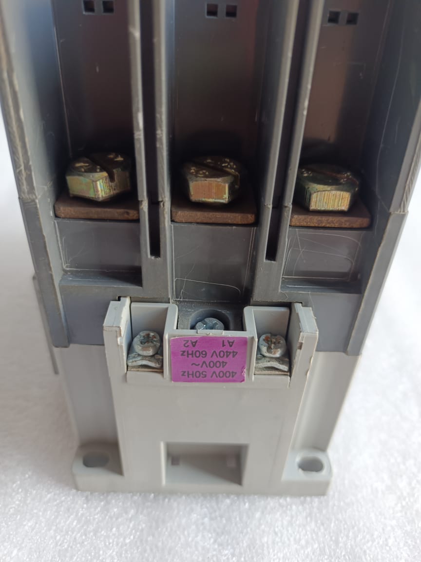 Hyundai UMC-100 Magnetic Contactor | Industrial Motor Control Contactor for Heavy-Duty Power Switching Applications thumbnail 6