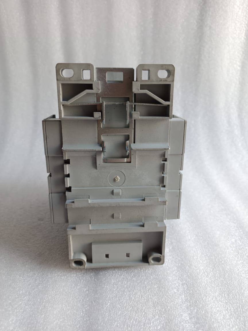 Hyundai UMC-100 Magnetic Contactor | Industrial Motor Control Contactor for Heavy-Duty Power Switching Applications thumbnail 10