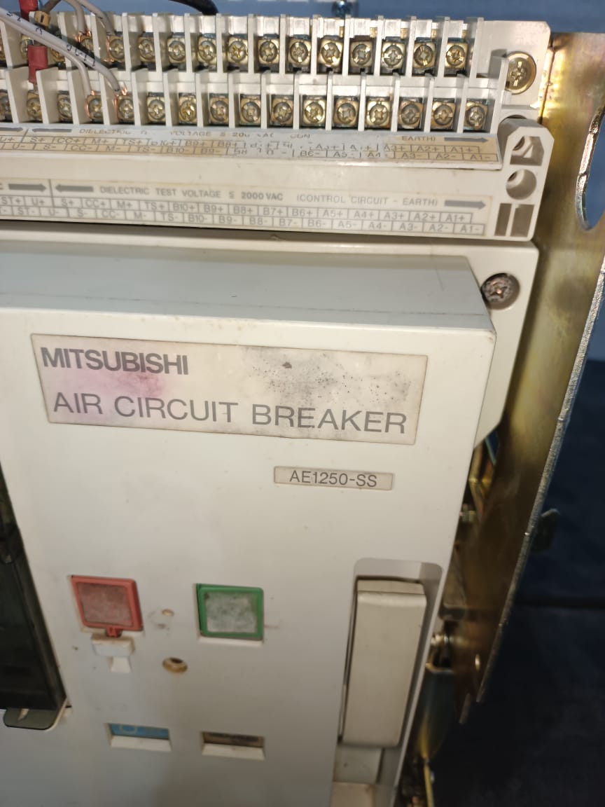 Mitsubishi AE1250-SS Air Circuit Breaker 1250A ACB 3 Pole Heavy Duty Industrial Power Protection Switchgear thumbnail 2