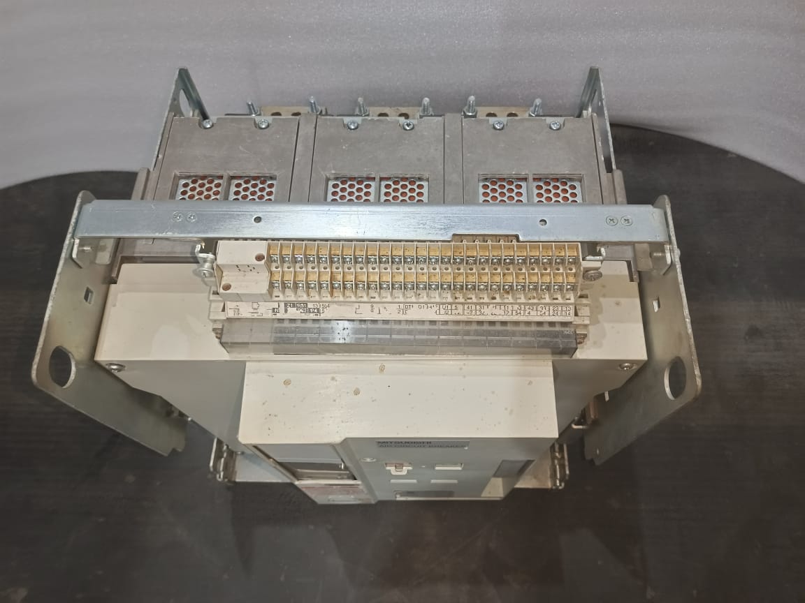 Mitsubishi AE2000-SW Air Circuit Breaker Heavy Duty Industrial ACB for Power Distribution And Protection thumbnail 4