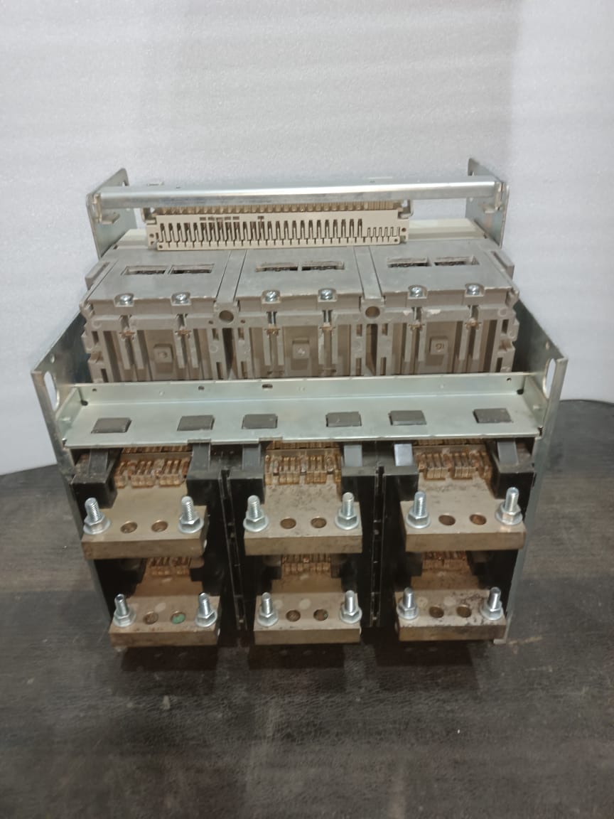 Mitsubishi AE2000-SW Air Circuit Breaker Heavy Duty Industrial ACB for Power Distribution And Protection thumbnail 9
