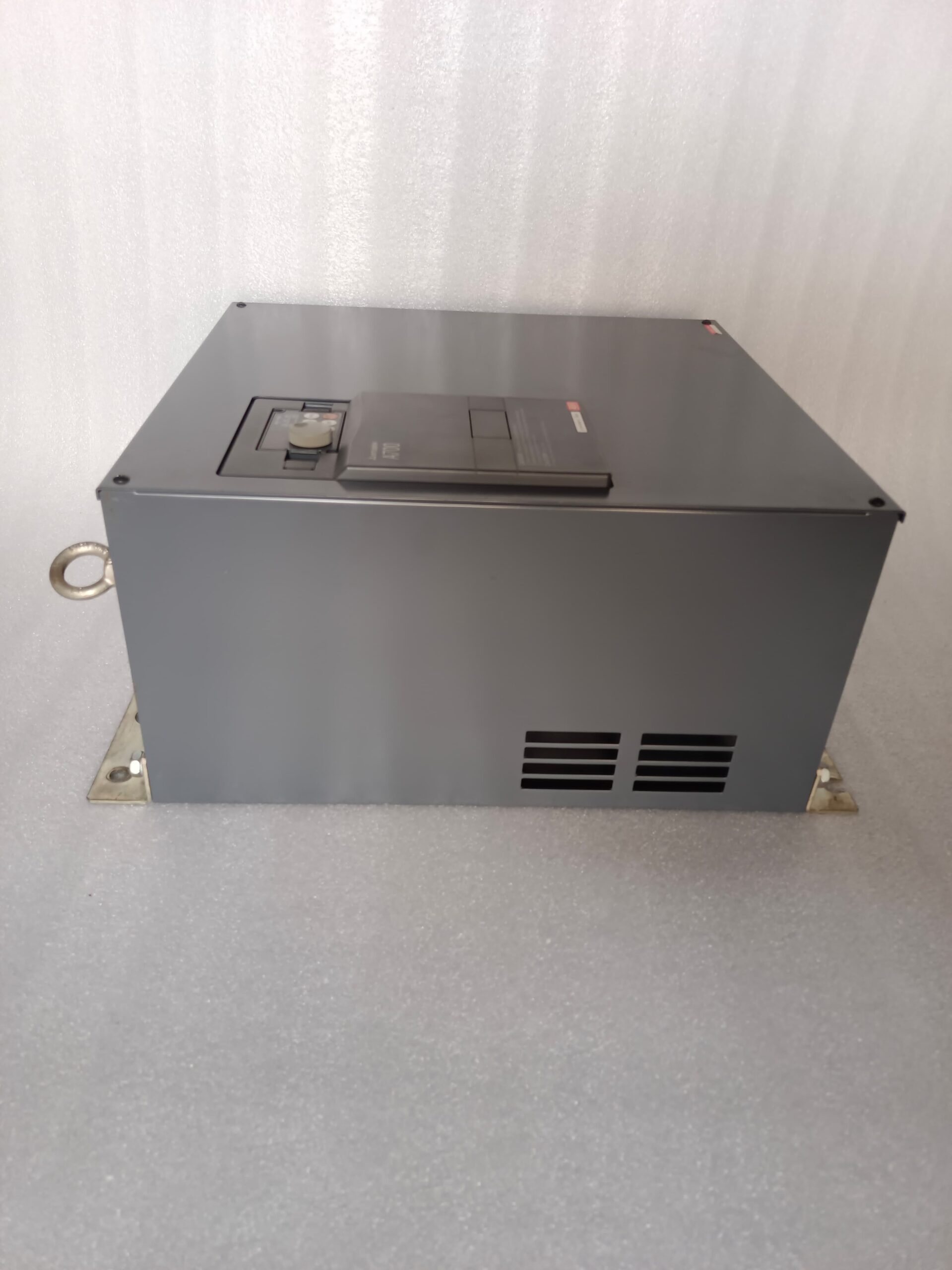 MITSUBISHI A700 FR-A740-00930-IN 50HP AC Drive – High Performance Variable Frequency Drive (VFD) for Industrial Motor Control thumbnail 3