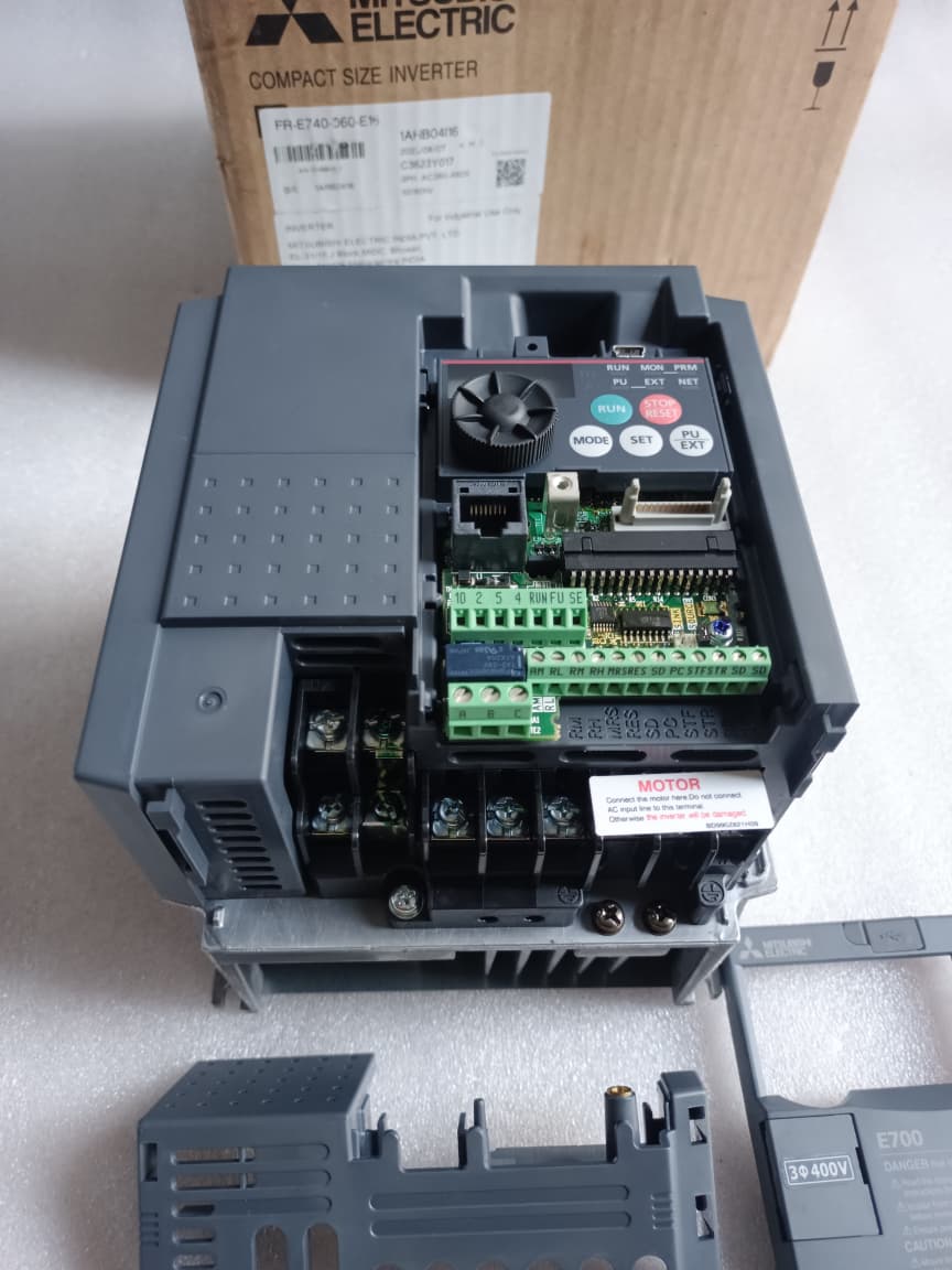 MITSUBISHI E700 FR-E740-060-E16 Variable Frequency Drive (VFD) – High-Performance Industrial AC Drive for Motor Speed Control thumbnail 12