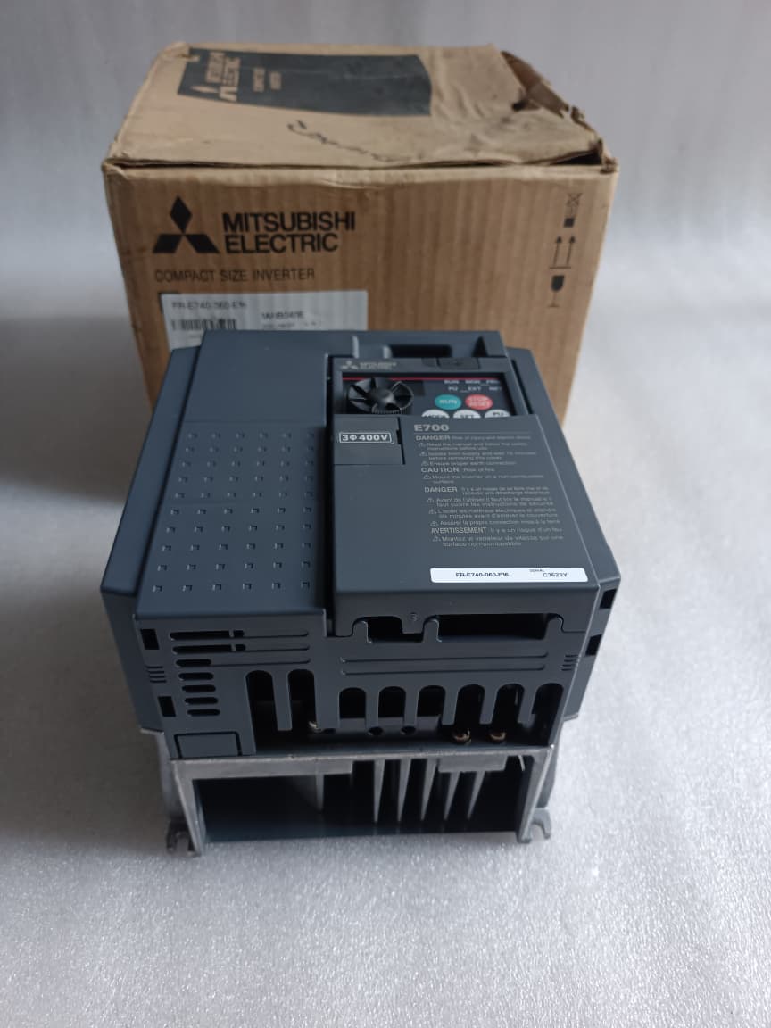MITSUBISHI E700 FR-E740-060-E16 Variable Frequency Drive (VFD) – High-Performance Industrial AC Drive for Motor Speed Control thumbnail 6