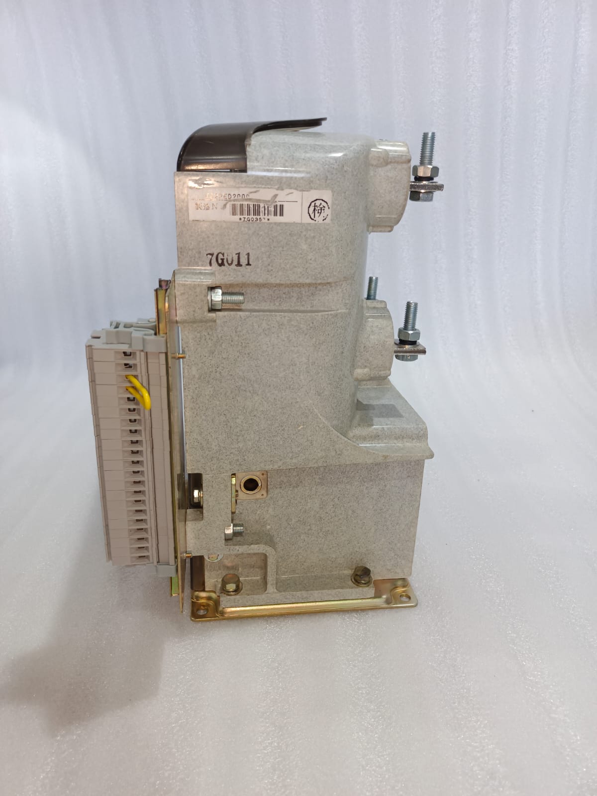 Mitsubishi VZ2-PE-D Vacuum Contactor – 200A Medium Voltage Industrial Vacuum Switching Contactor thumbnail 7