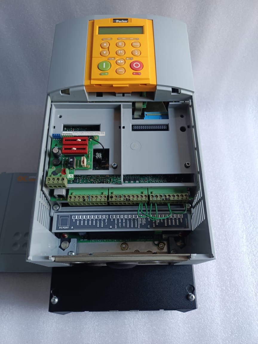 Parker 590P-53240020-P00-U4A0 DC Drive | Parker 590P Series Industrial DC Motor Controller Converter Drive thumbnail 8