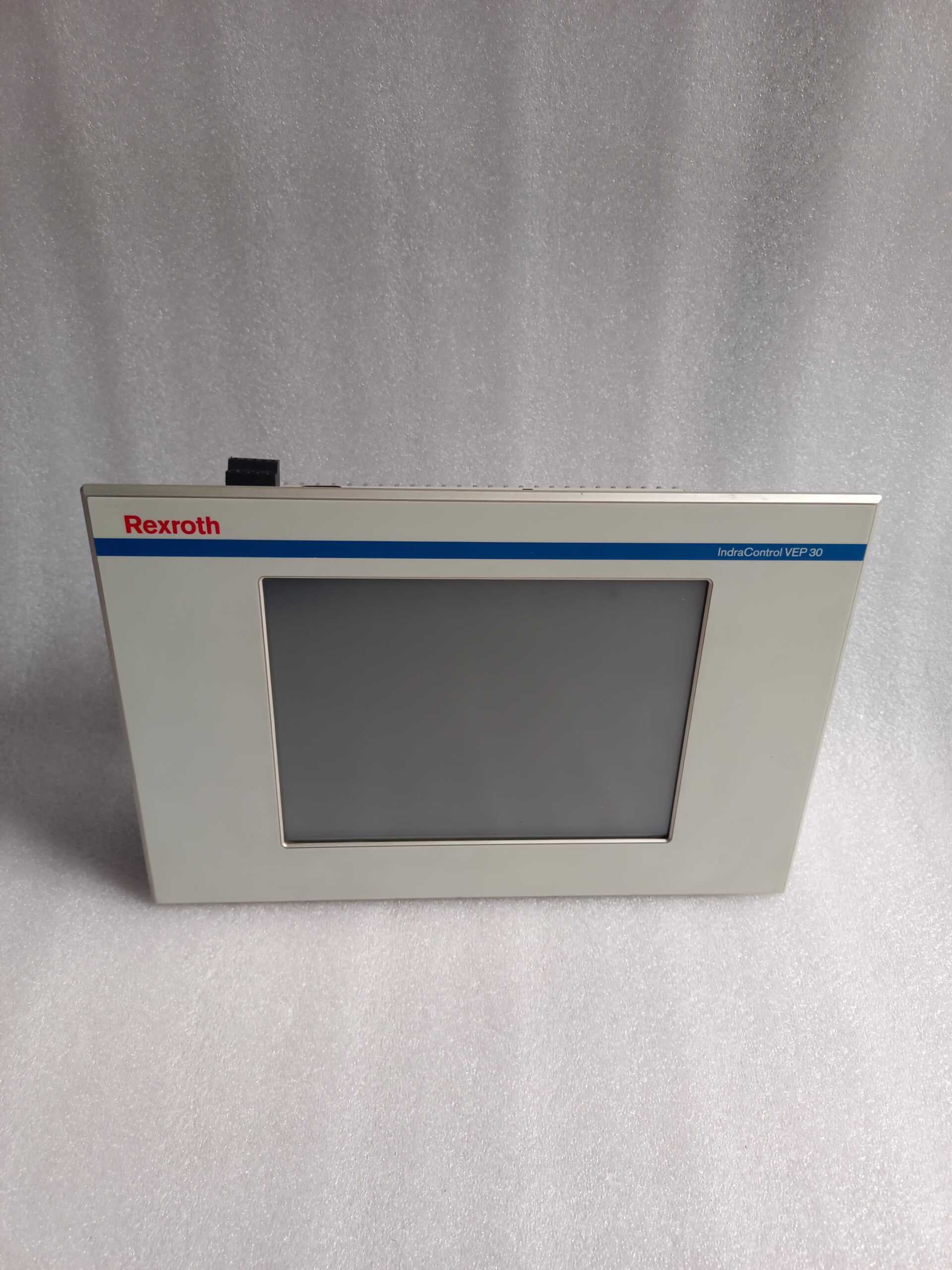 Rexroth IndraControl VEP30 VEP30.3CCN-256NN-MAD-128-NN-FW Industrial Panel PC thumbnail 3