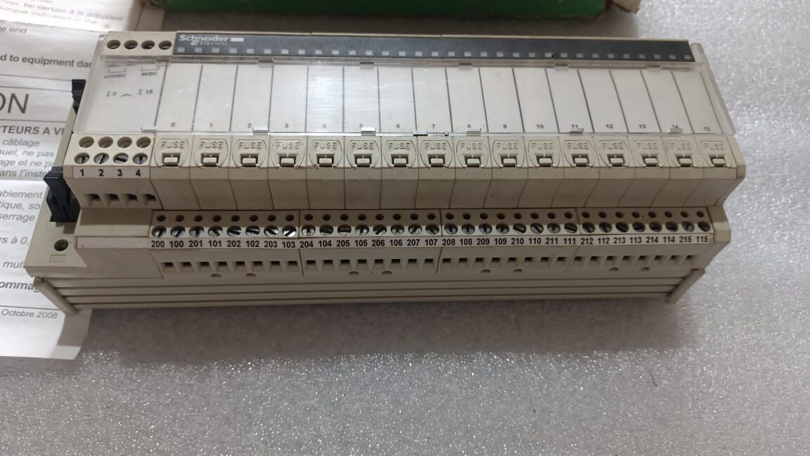 SCHNEIDER ELECTRIC MODICON ABE7-H16S43 Passive Telefast Interface Module for PLC Automation Systems thumbnail 2