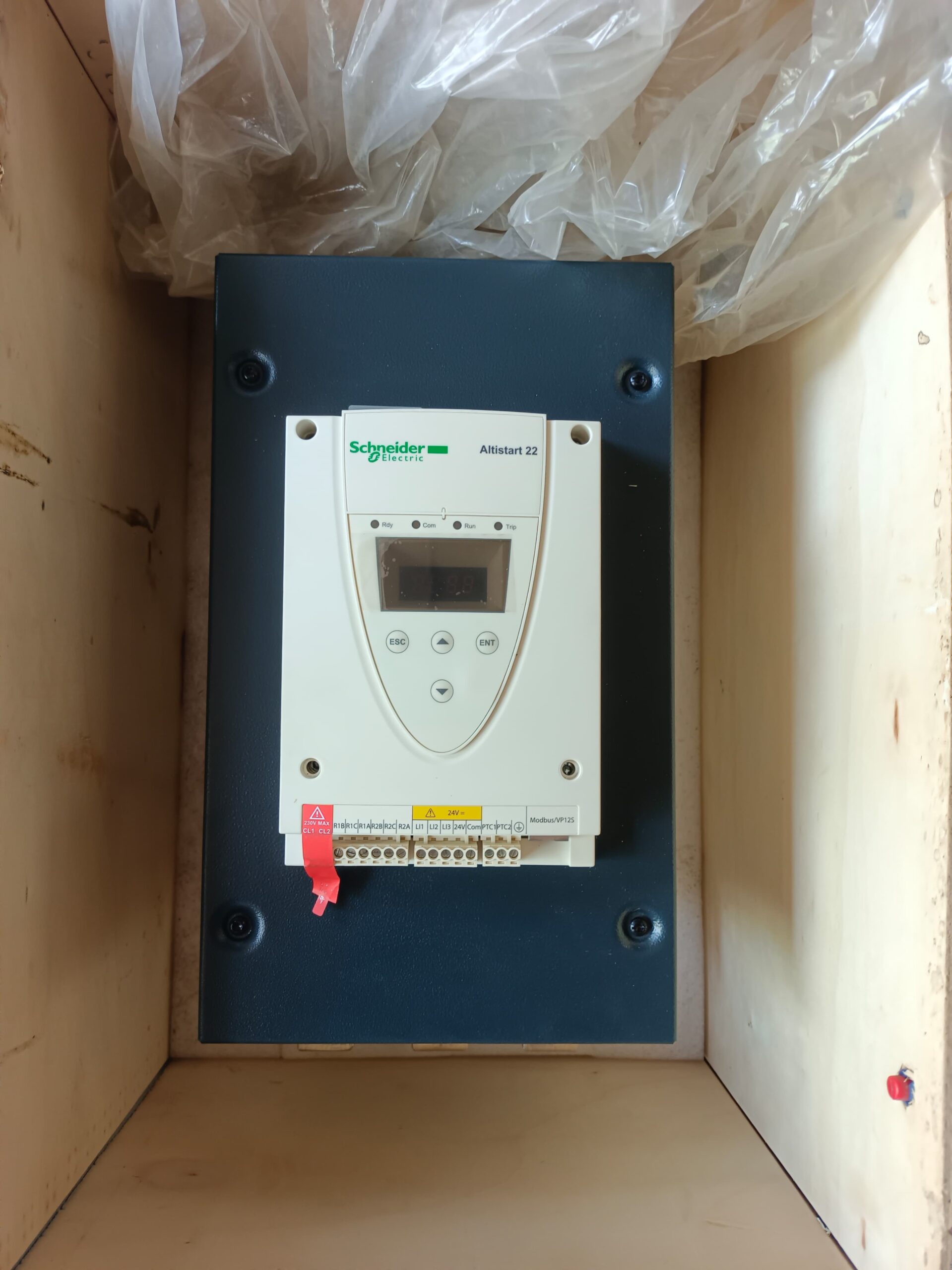 Schneider Electric ATS22C25Q Altistart 22 Soft Starter – 170HP Industrial Motor Soft Starter thumbnail 6