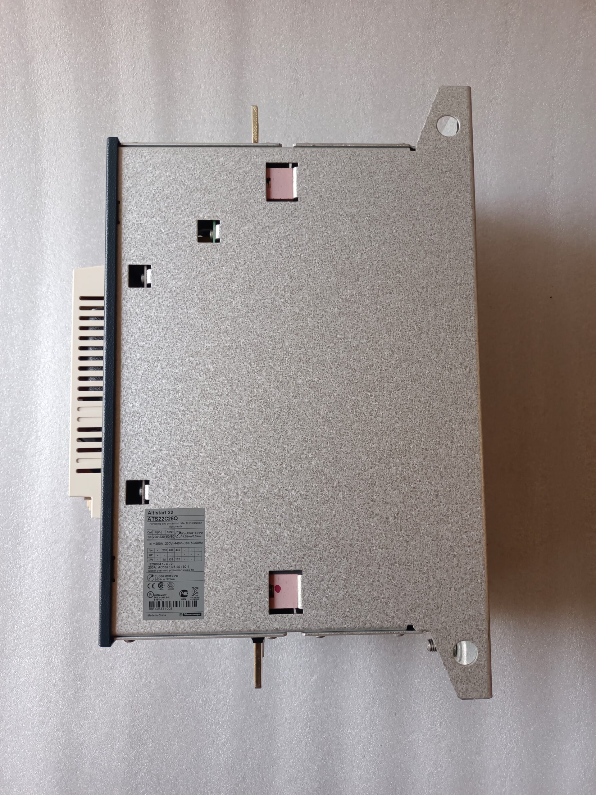 Schneider Electric ATS22C25Q Altistart 22 Soft Starter – 170HP Industrial Motor Soft Starter thumbnail 9