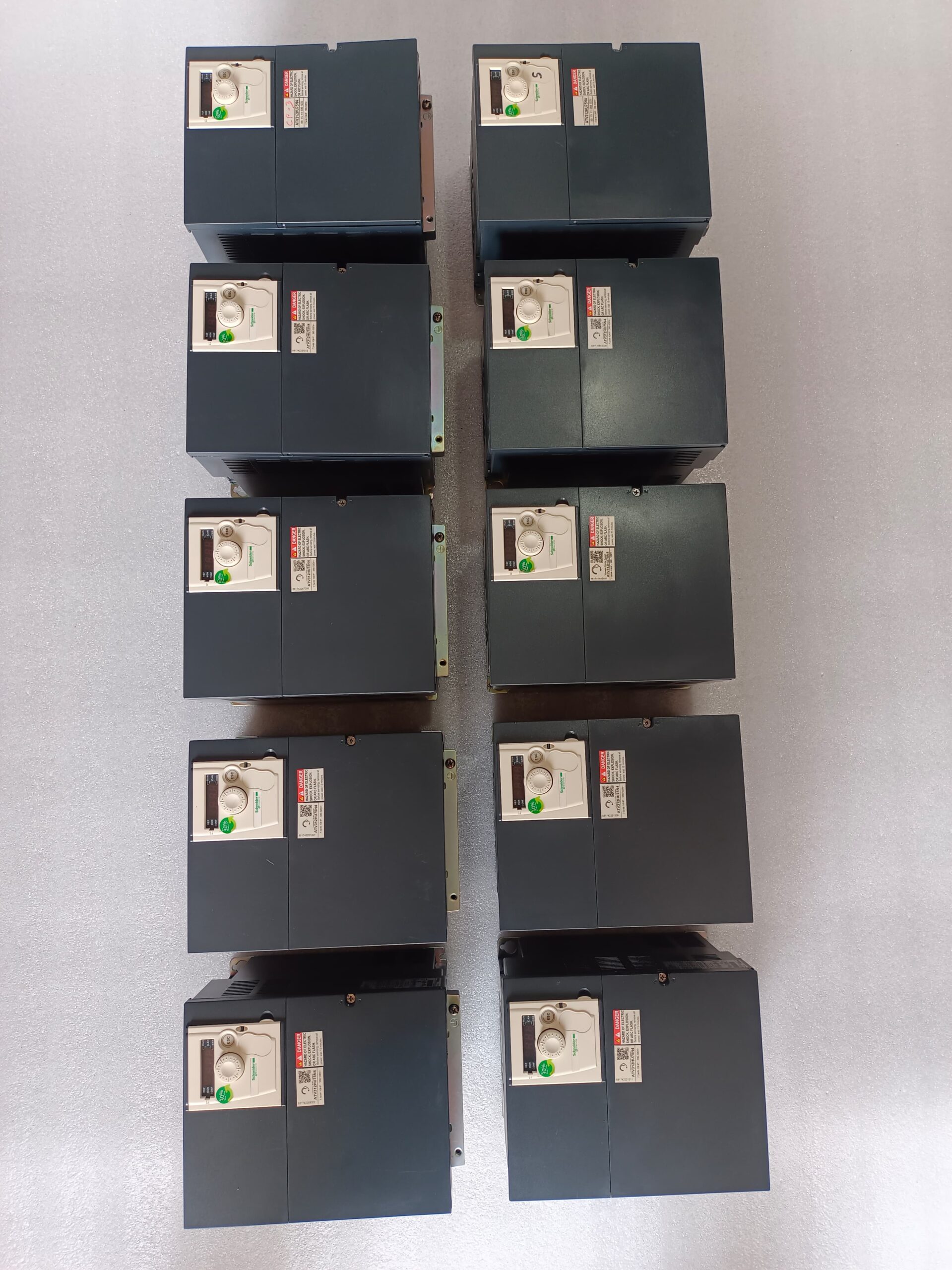 Schneider Altivar ATV312HU75N4 10HP AC Drive | 7.5kW Variable Frequency Drive (VFD) | 380-500V Three Phase Motor Speed Controller thumbnail 4
