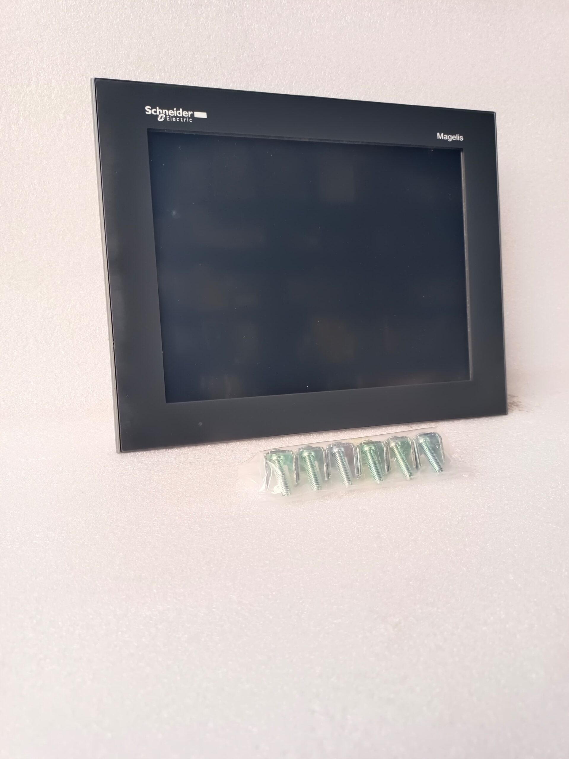 Schneider Magelis HMIGTO5310 HMI Touch Panel | Advanced 10.4” Industrial Operator Interface thumbnail 2