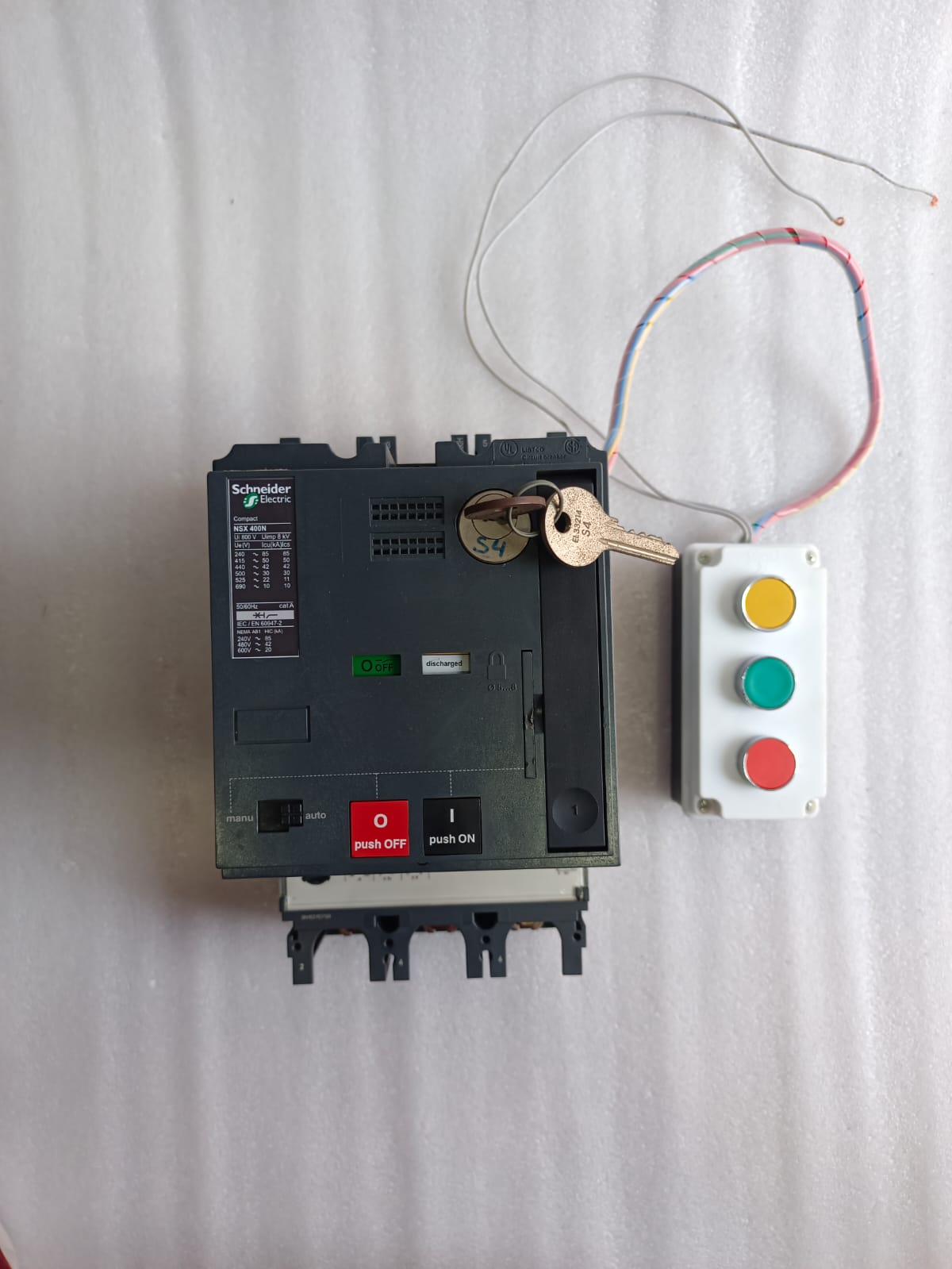 Schneider Electric NSX400N MCCB 400A 3/4 Pole Compact NSX Molded Case Circuit Breaker Thermal Magnetic thumbnail 2
