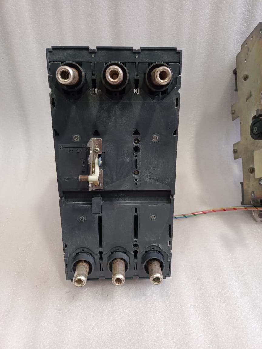 Schneider NSX400N Motorised MCCB 400A Drawout | 3/4 Pole Compact NSX Molded Case Circuit Breaker thumbnail 10