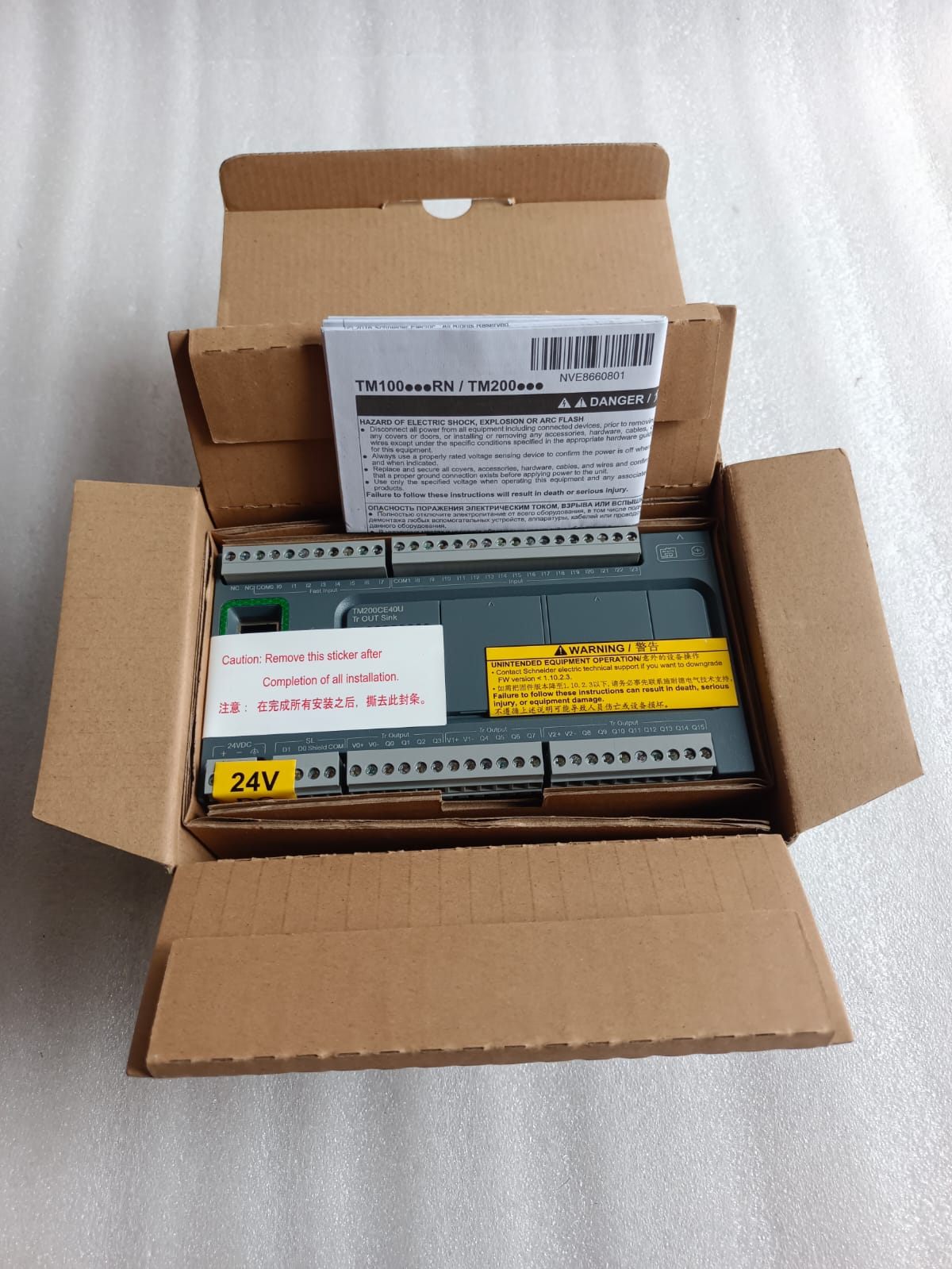 Schneider Electric TM200CE40U Modicon M200 PLC Controller 40 I/O 24VDC Transistor Sink Output with Ethernet Communication thumbnail 4