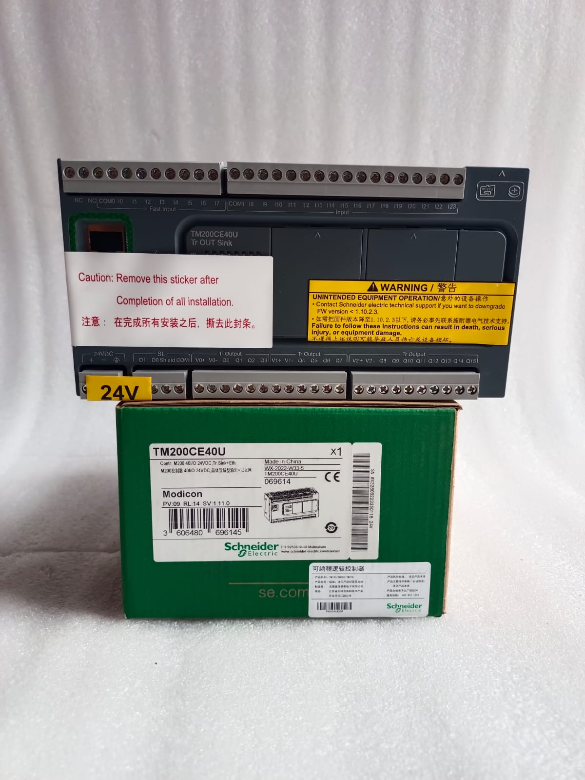 Schneider Electric TM200CE40U Modicon M200 PLC Controller 40 I/O 24VDC Transistor Sink Output with Ethernet Communication thumbnail 5