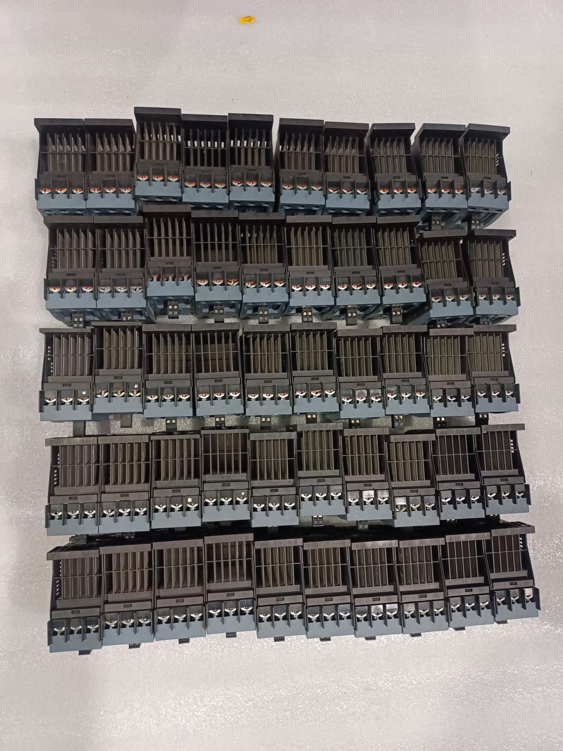 Siemens SIRIUS 3RF34 3RF3405-1BB04 Solid State Contactor | Industrial Electronic Switching Relay for Automation Systems thumbnail 6