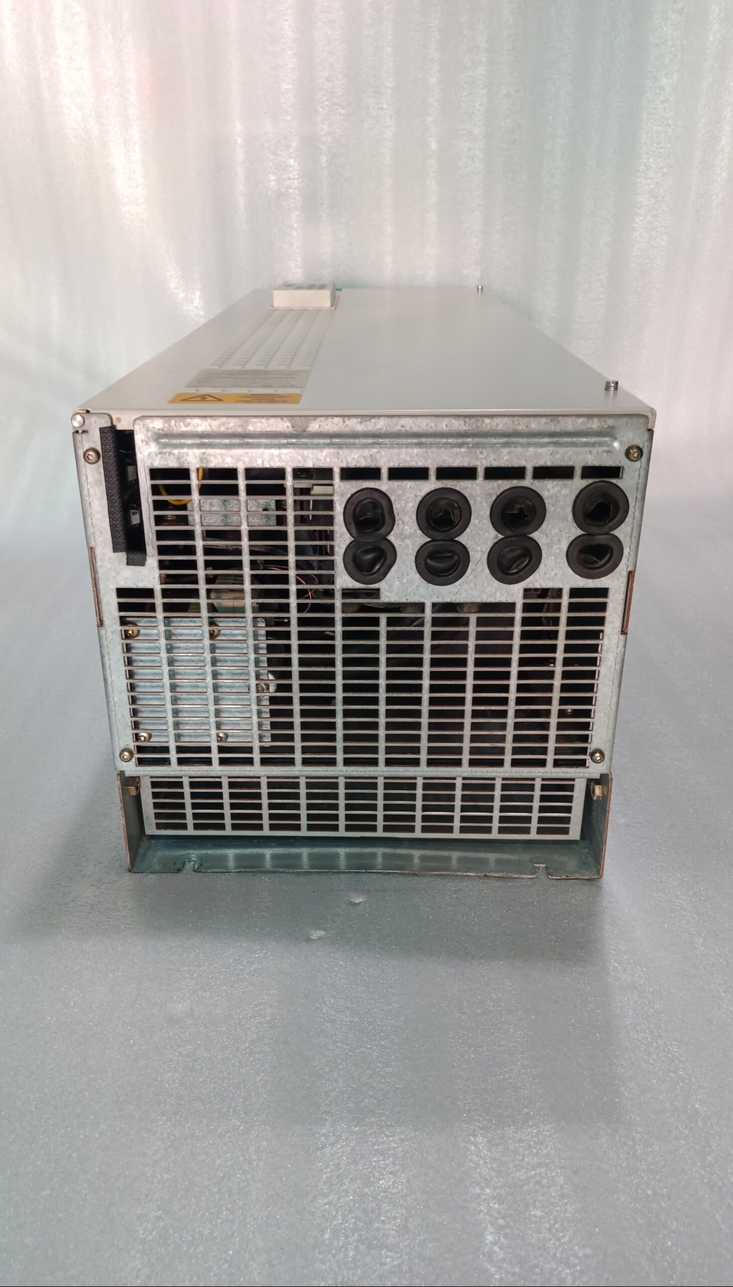SIEMENS 6SE7031-2EF20-Z Drive Module – SIMOVERT MASTERDRIVES Industrial AC Drive Module for High-Performance Motor Control thumbnail 10