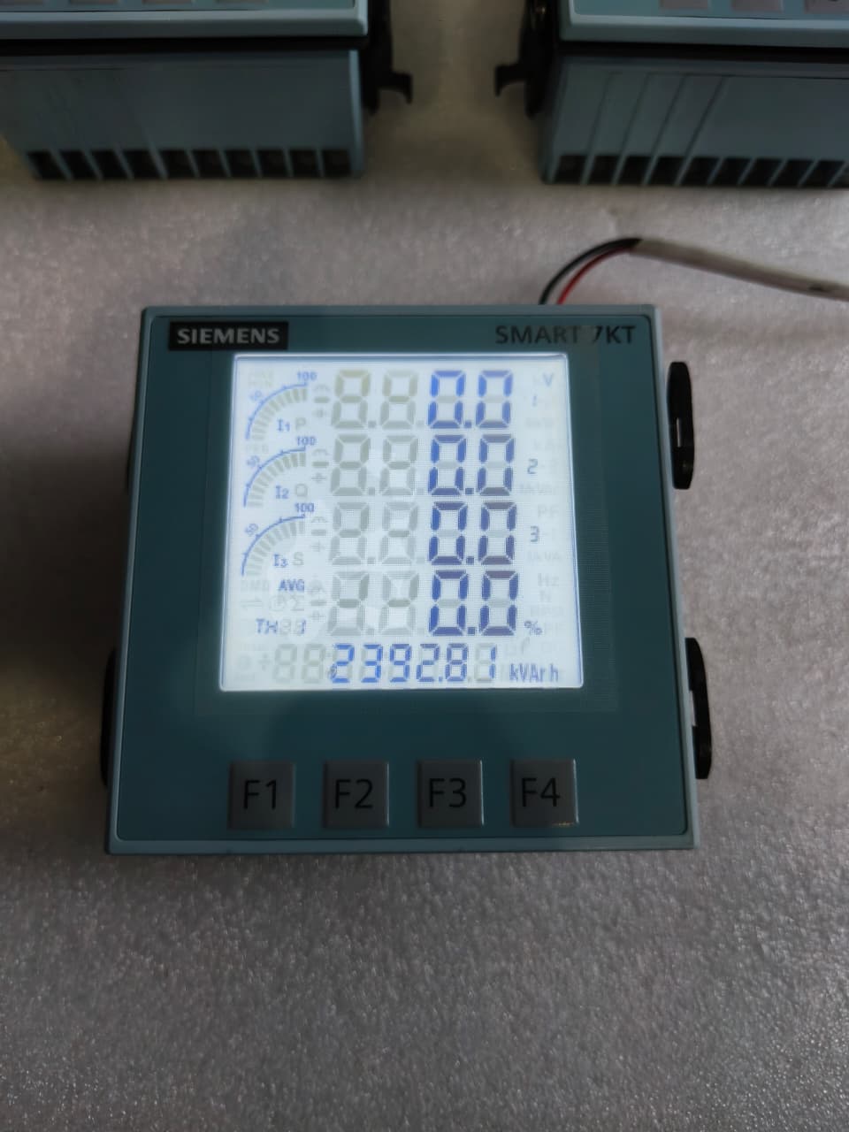 Siemens SMART7KT 7KT0310 Multifunction Meter – Advanced Digital Power And Energy Monitoring Meter thumbnail 8