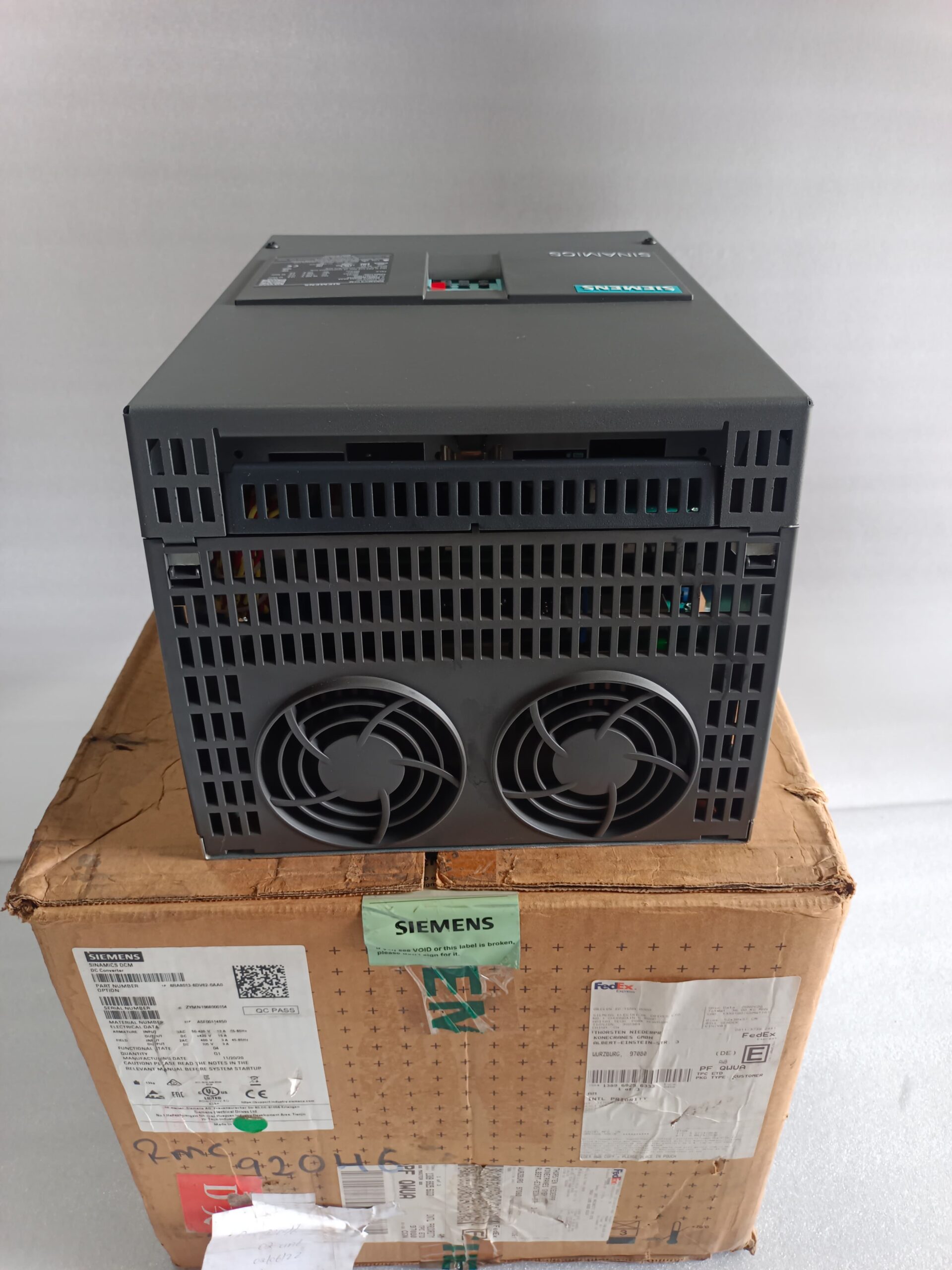 Siemens SINAMICS DCM 6RA8013-6DV62-0AA0 DC Converter Drive | Industrial DC Drive Converter for Motor Control Applications thumbnail 16