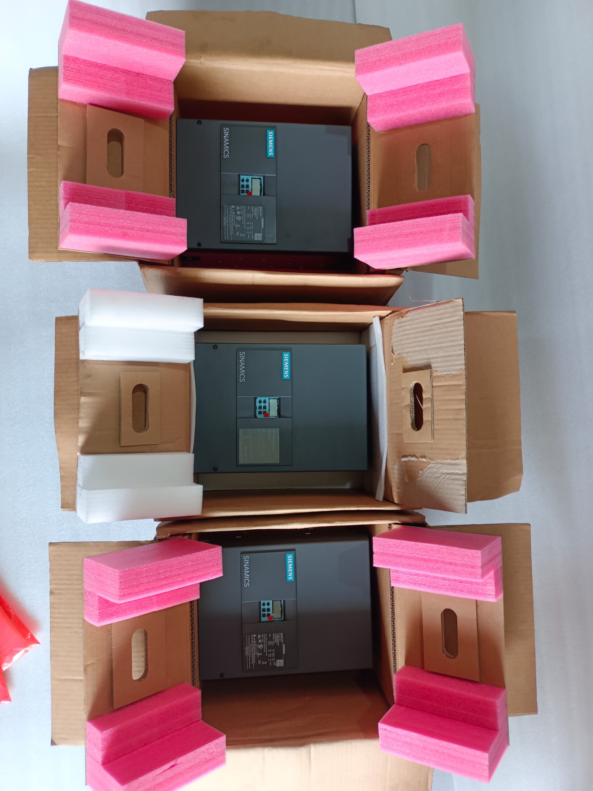 Siemens SINAMICS DCM 6RA8013-6DV62-0AA0 DC Converter Drive | Industrial DC Drive Converter for Motor Control Applications thumbnail 9