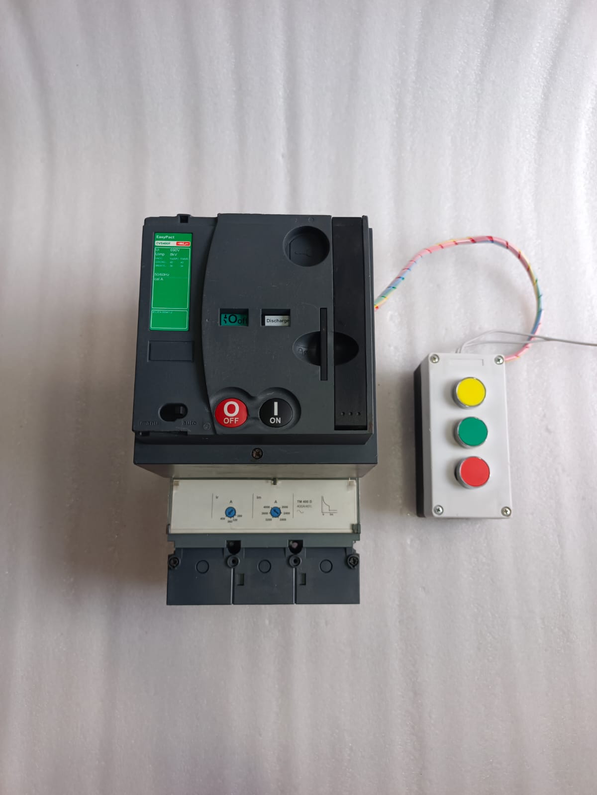 Schneider Electric EasyPact CVS400F MCCB 400A 36kA | 3P/4P Molded Case Circuit Breaker for Industrial Protection thumbnail 2