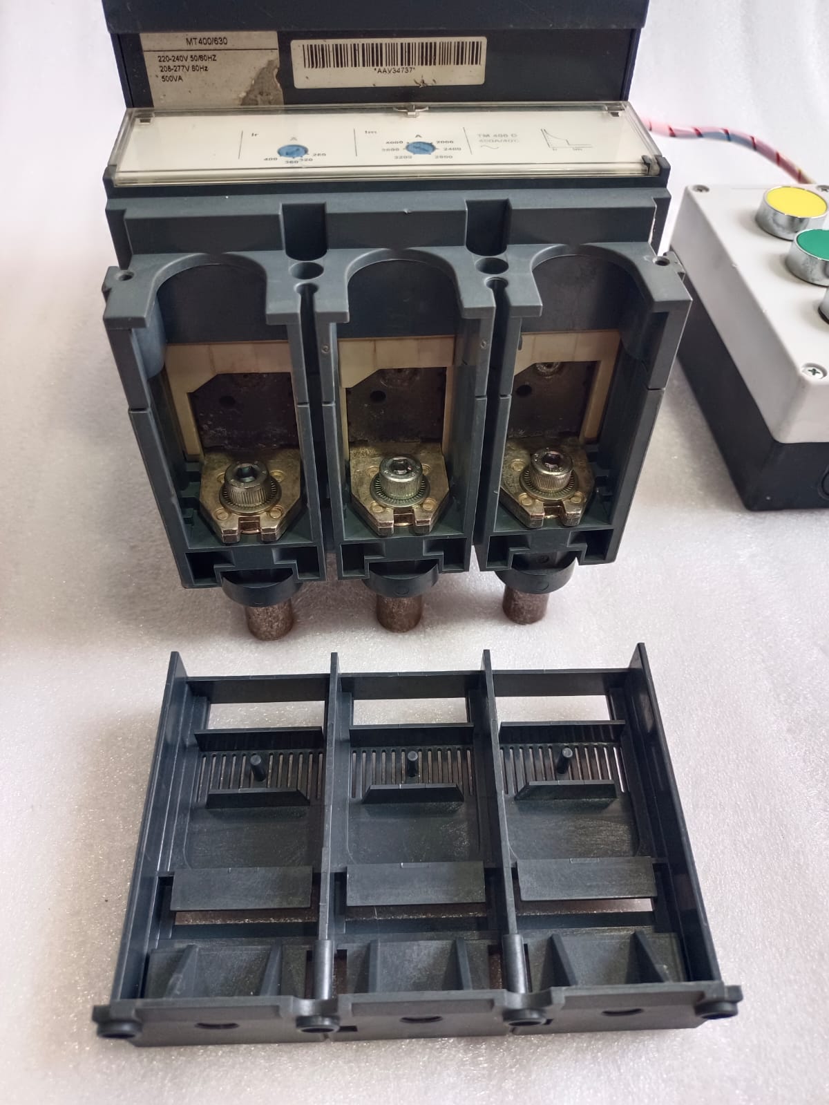 Schneider Electric EasyPact CVS400F MCCB 400A 36kA | 3P/4P Molded Case Circuit Breaker for Industrial Protection thumbnail 6