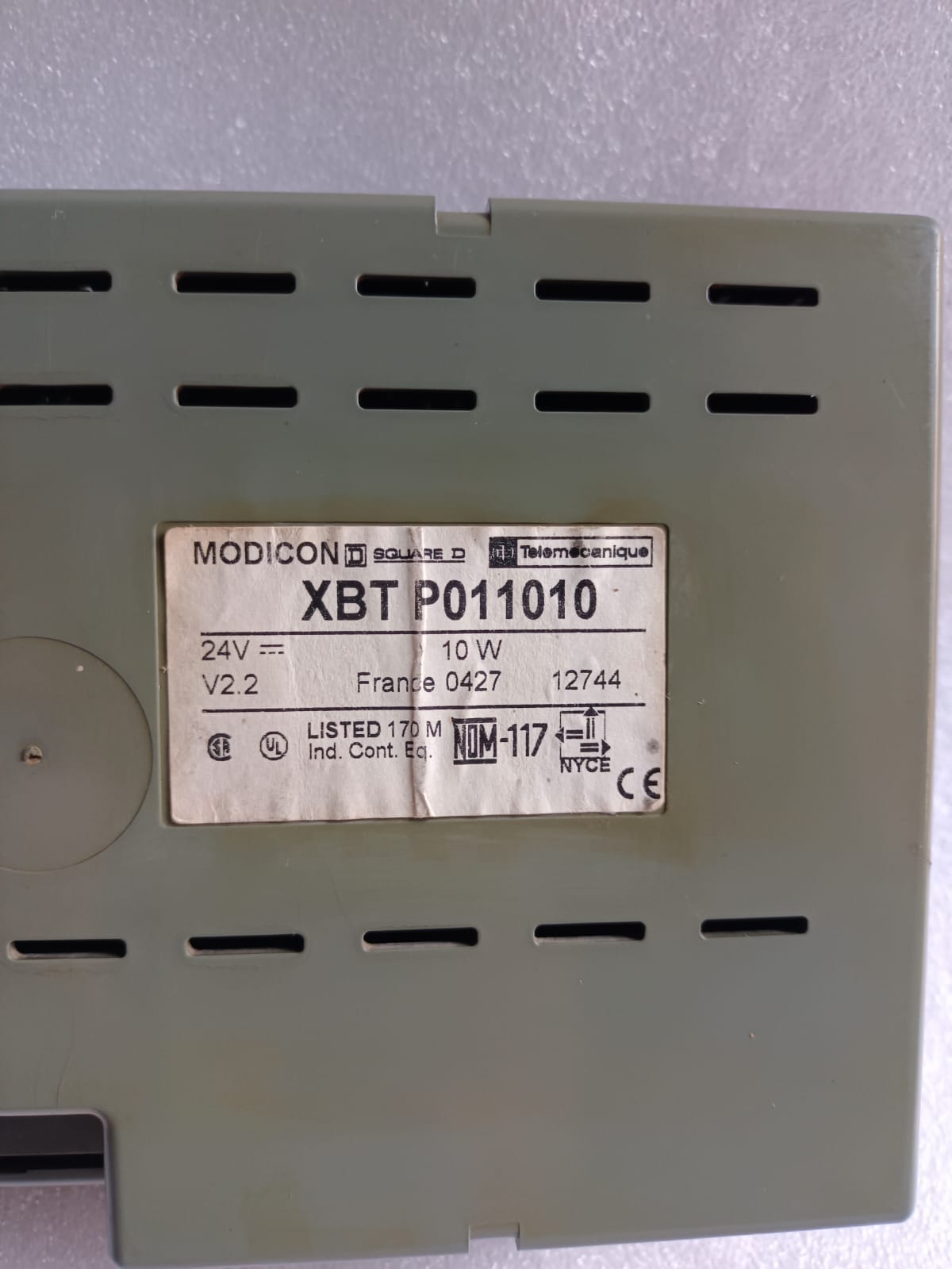 Telemecanique XBT-P011010 Magelis Compact HMI Operator Panel, Keypad Display, Industrial Touch Interface thumbnail 4