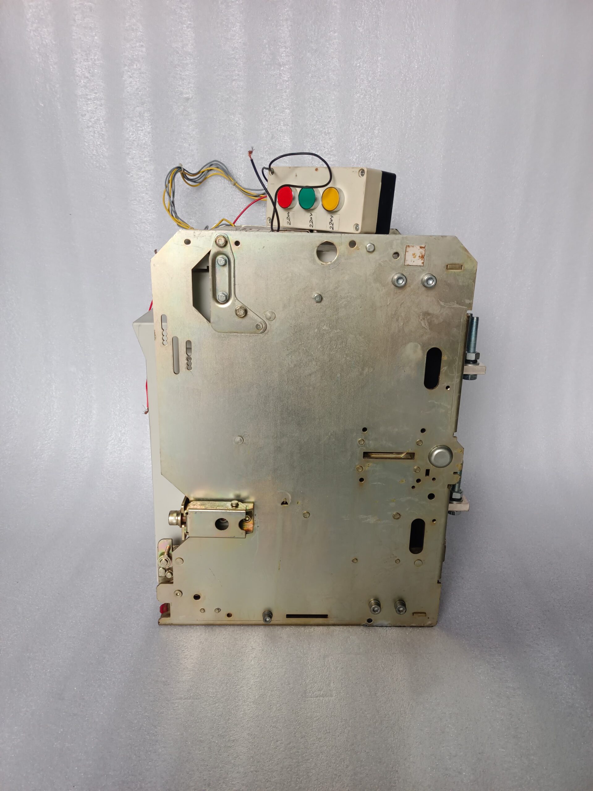TERASAKI AR212S TEMPOWER2 AIR CIRCUIT BREAKER | HIGH PERFORMANCE ACB FOR INDUSTRIAL POWER DISTRIBUTION | 3 POLE  AVAILABLE thumbnail 8