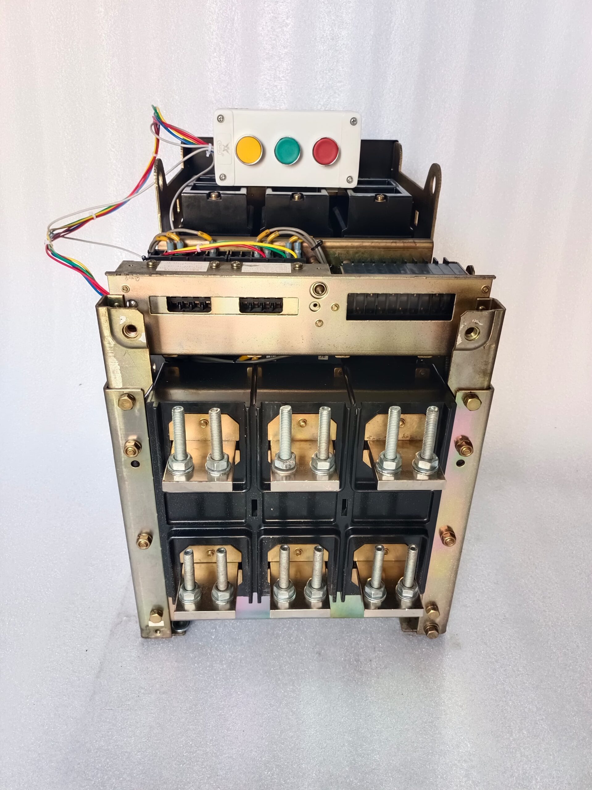 Terasaki Electric AT12 TemPower Air Circuit Breaker (ACB) – High Performance Power Protection Solution thumbnail 5